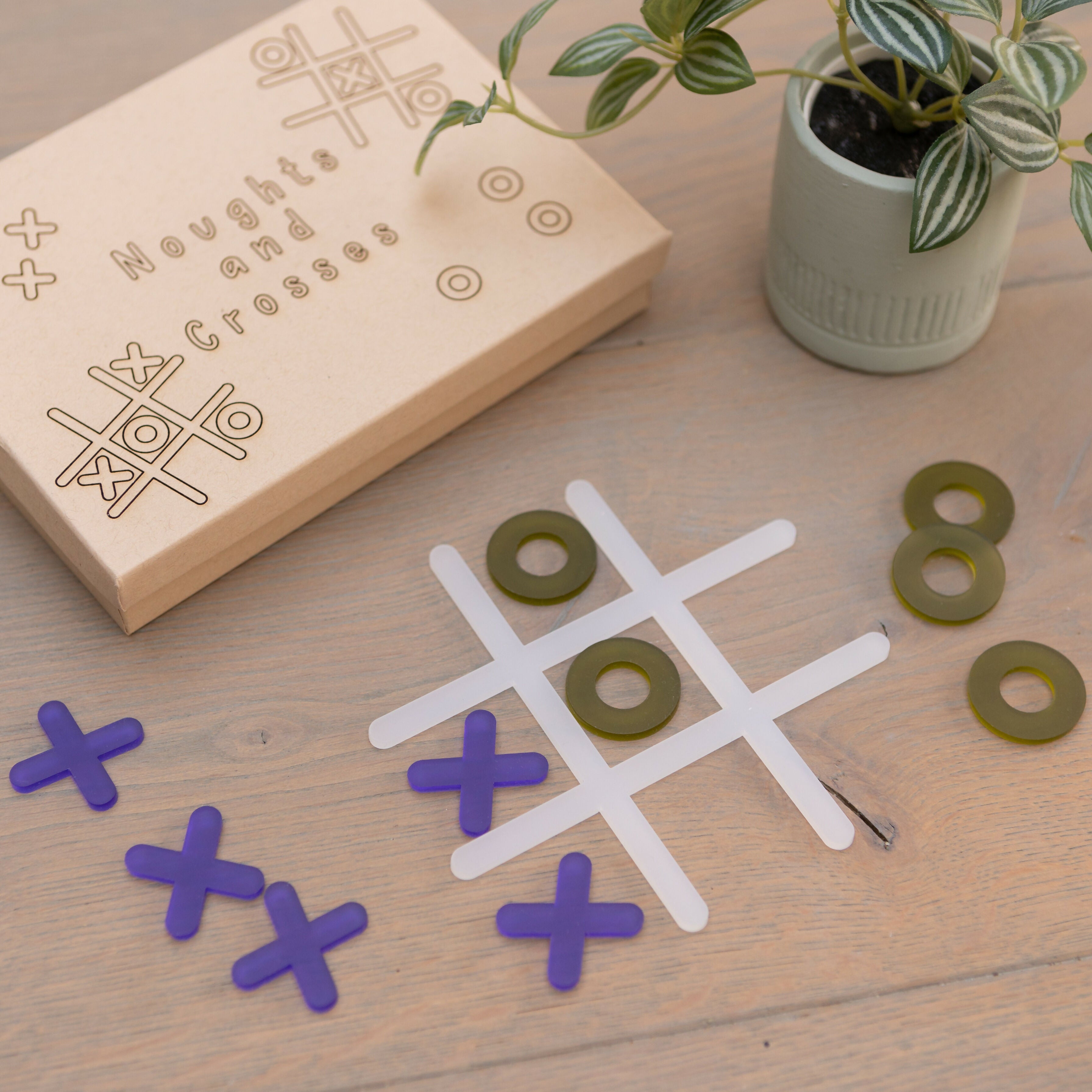 Noughts & Crosses - Tabletop Game