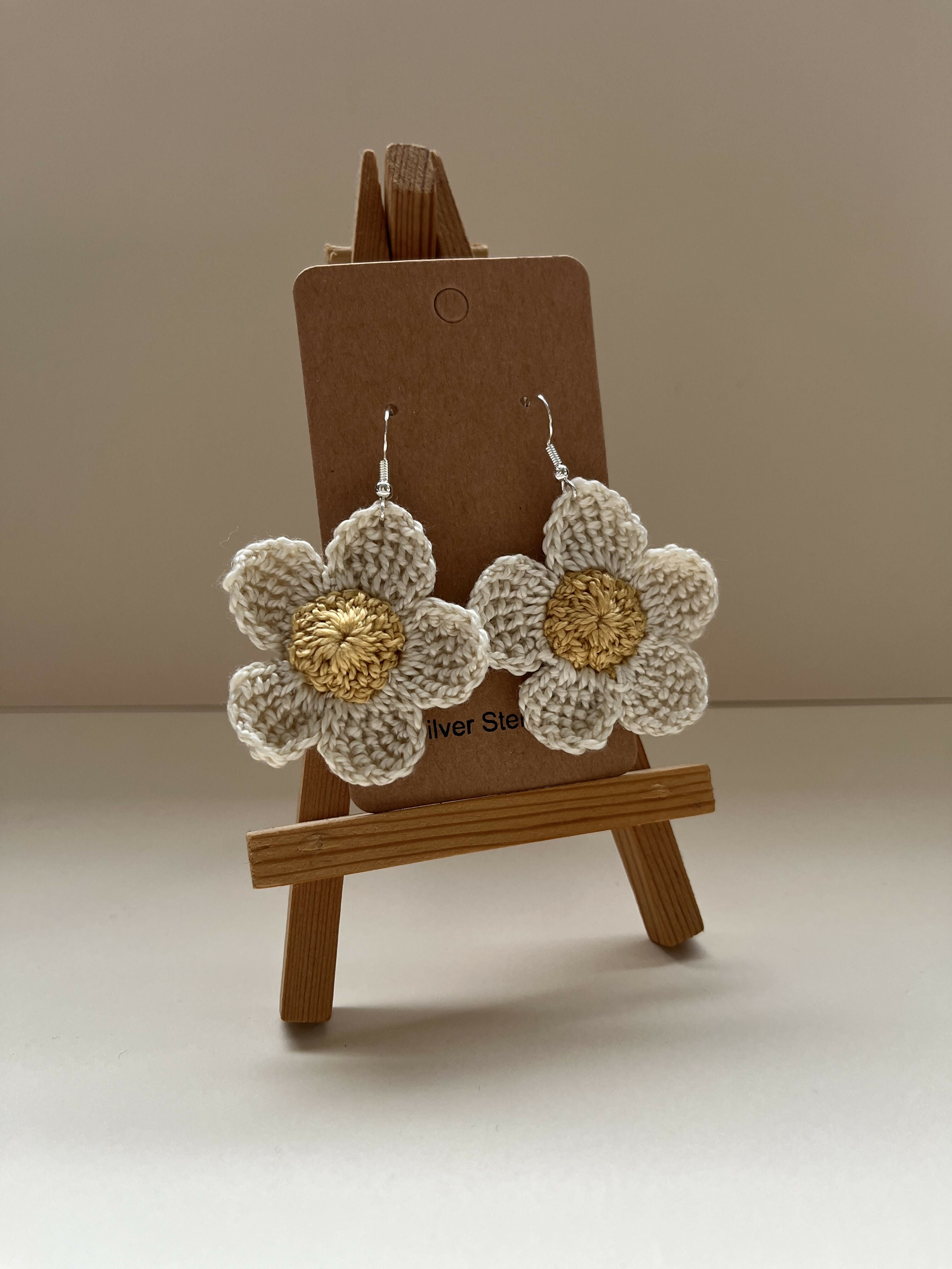 Crochet Daisy Earrings