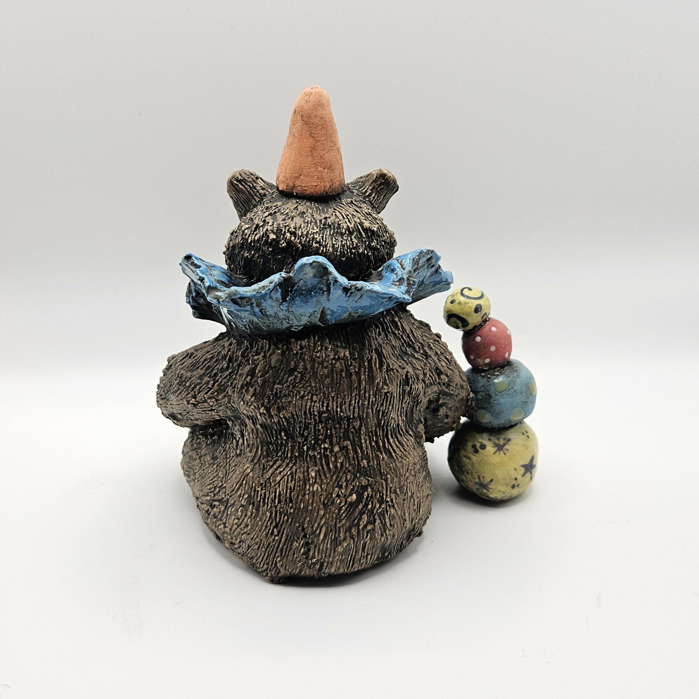 'BARNABY' PLAYFUL BROWN CERAMIC BEAR