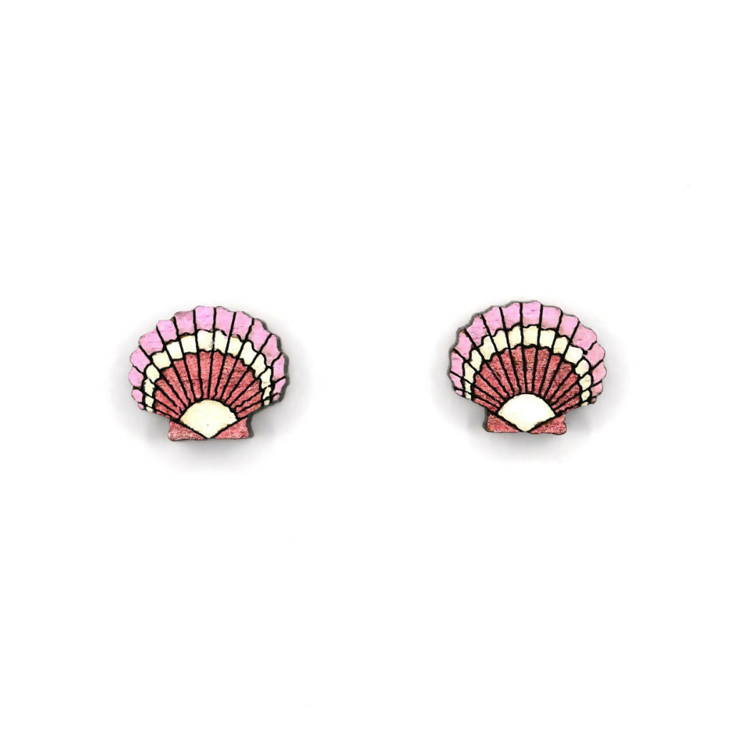 Scallop Shell Necklace and Stud Earrings Set