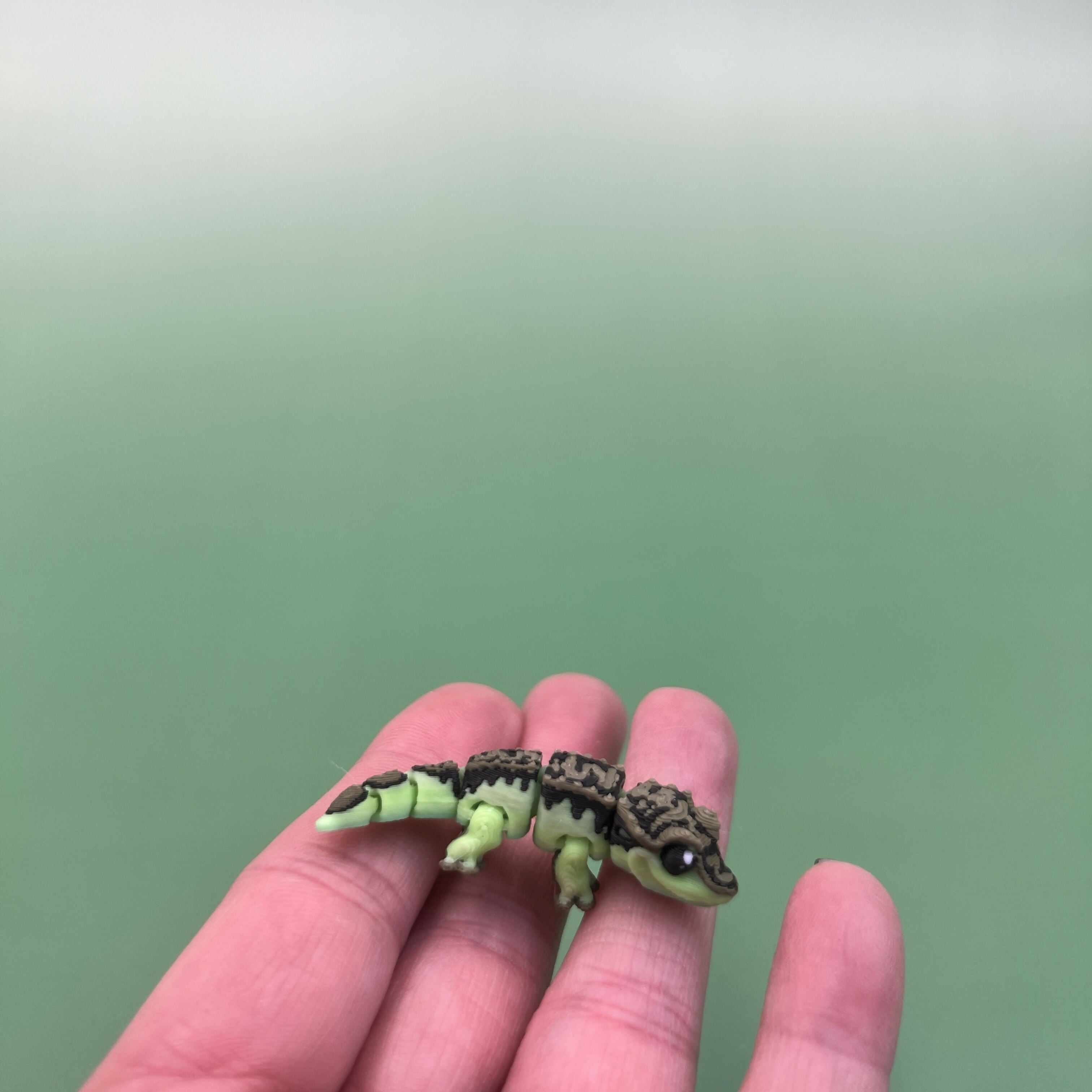 3D Printed Micro Miniatures: Articulated Sensory Fidget Animals friends, Lizards, Hammerhead Shark, Rabbits, Jackalopes 4-5cm