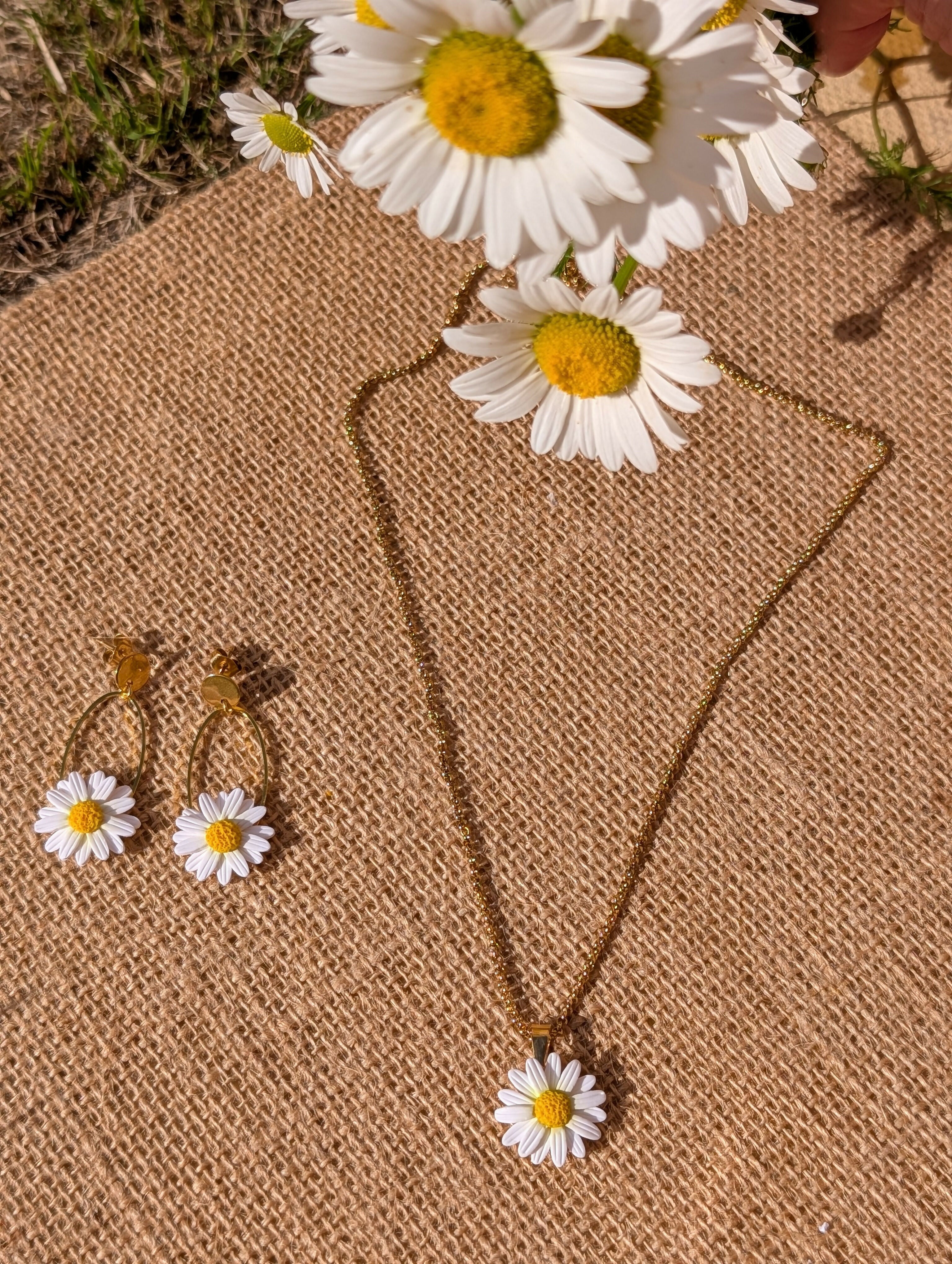 Daisy Hoop Earrings with Gold Drop