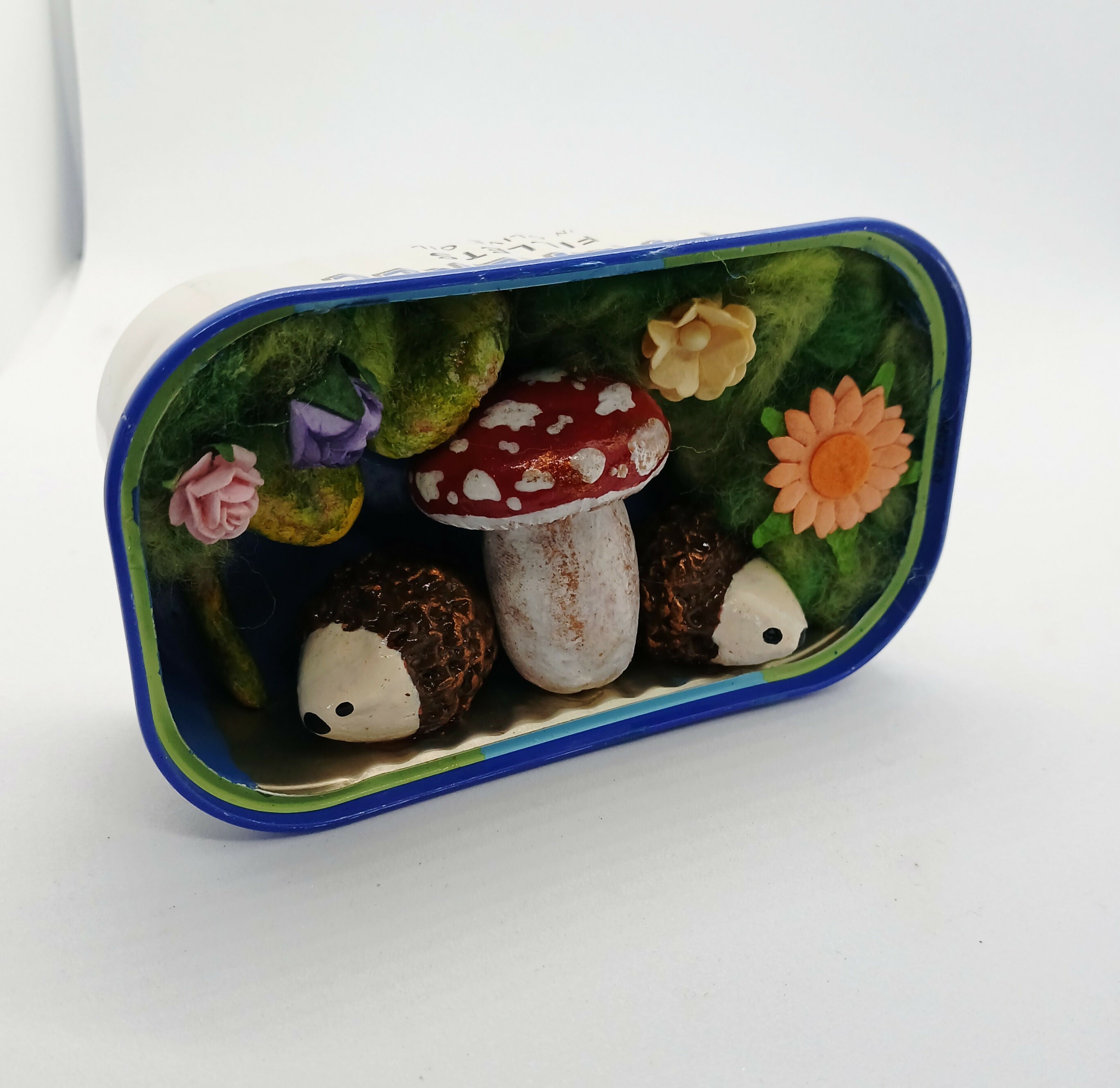 Toadstool and Hedgehog Desk Pet/Buddy Tin