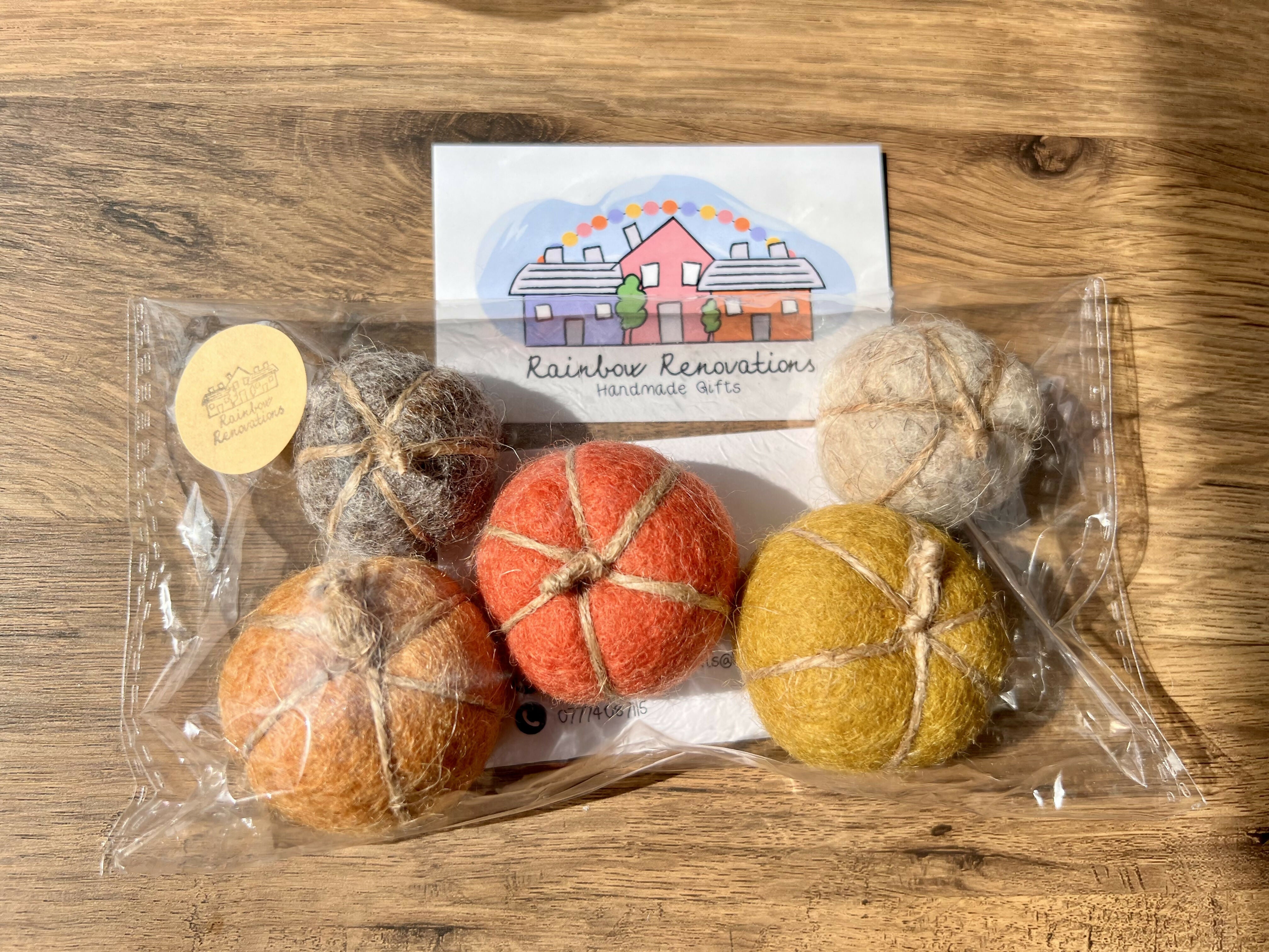 Felted Pumpkin pack