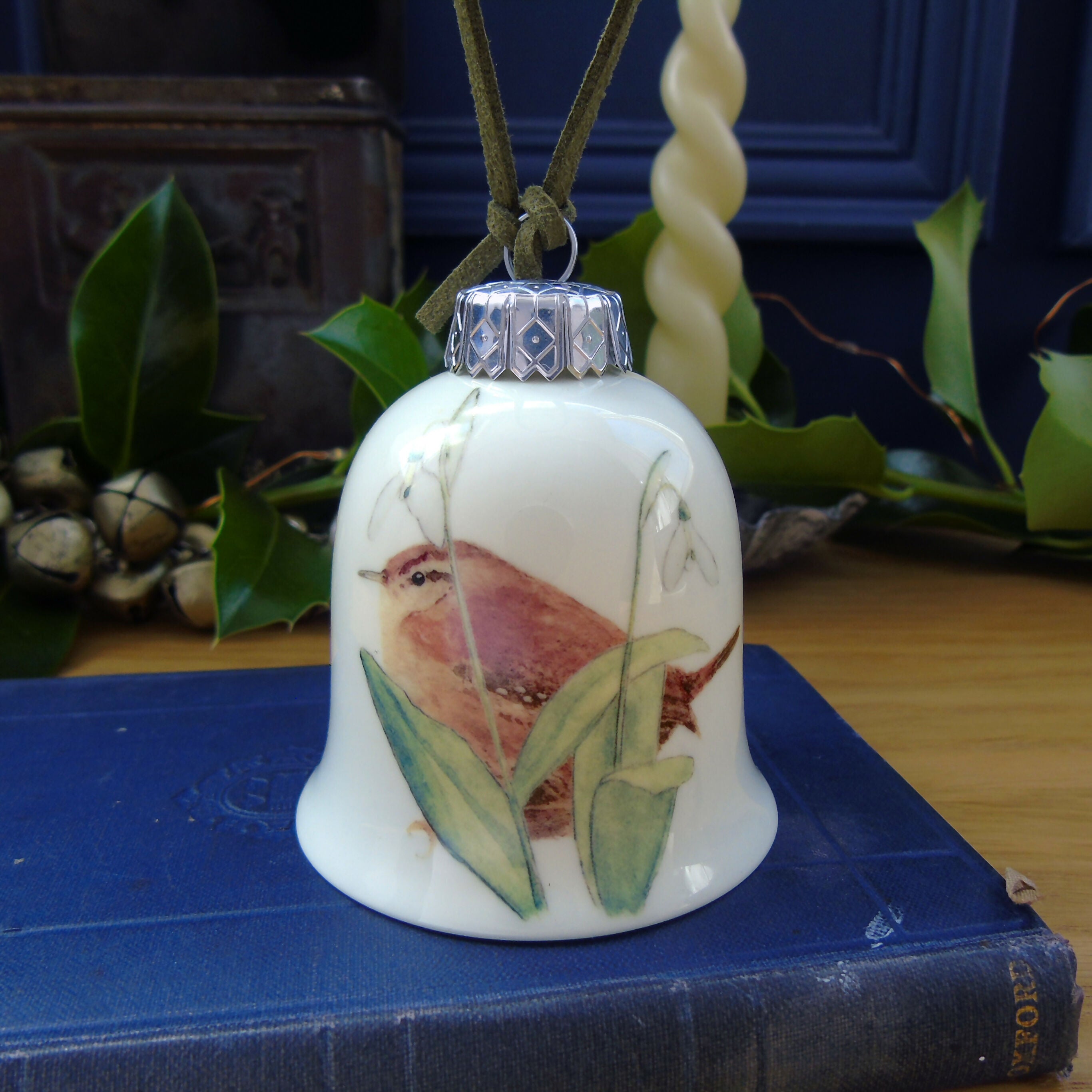 Fine Bone China Wren and Snowdrops Bell Decoration