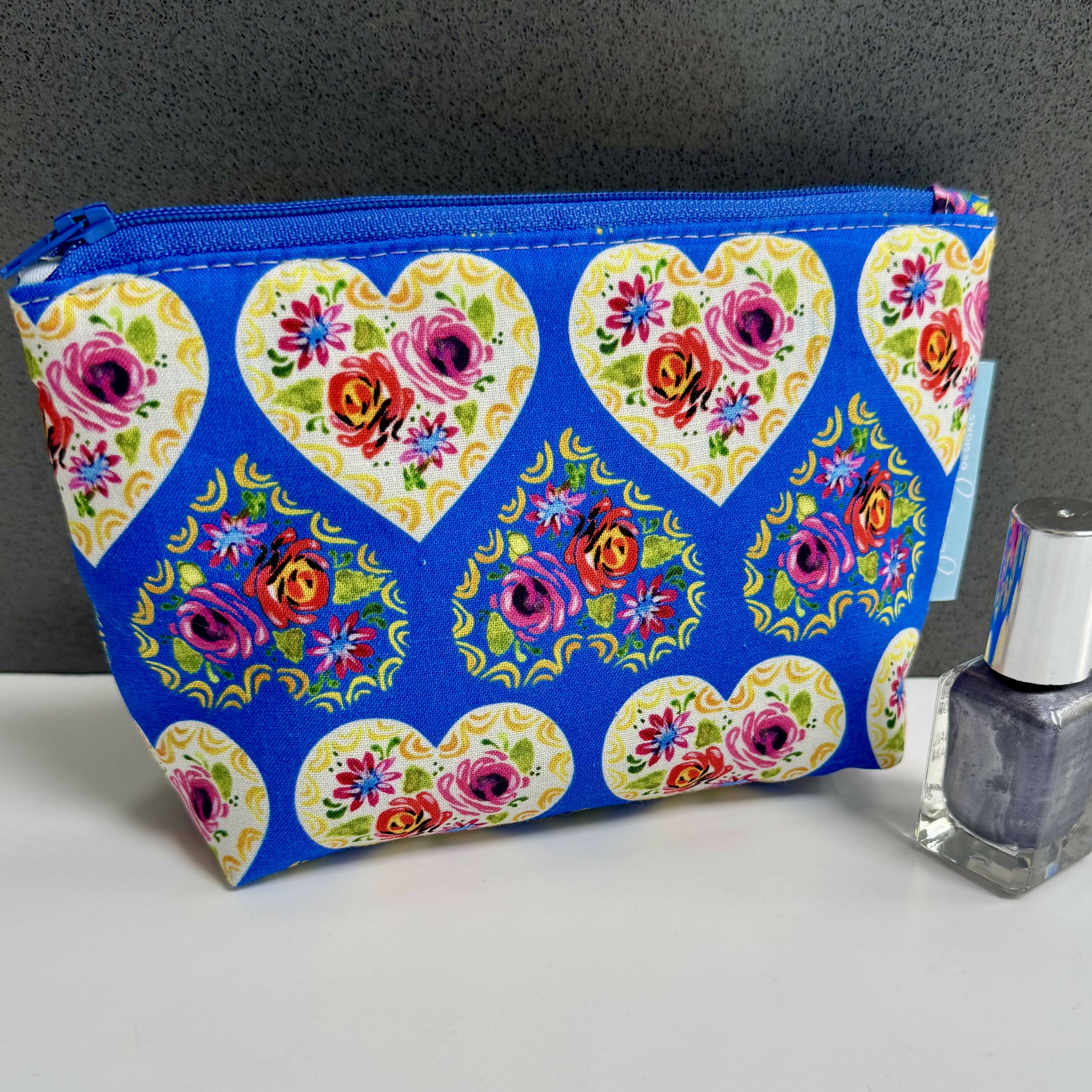 Small Make Up Bag - Folk Art Hearts