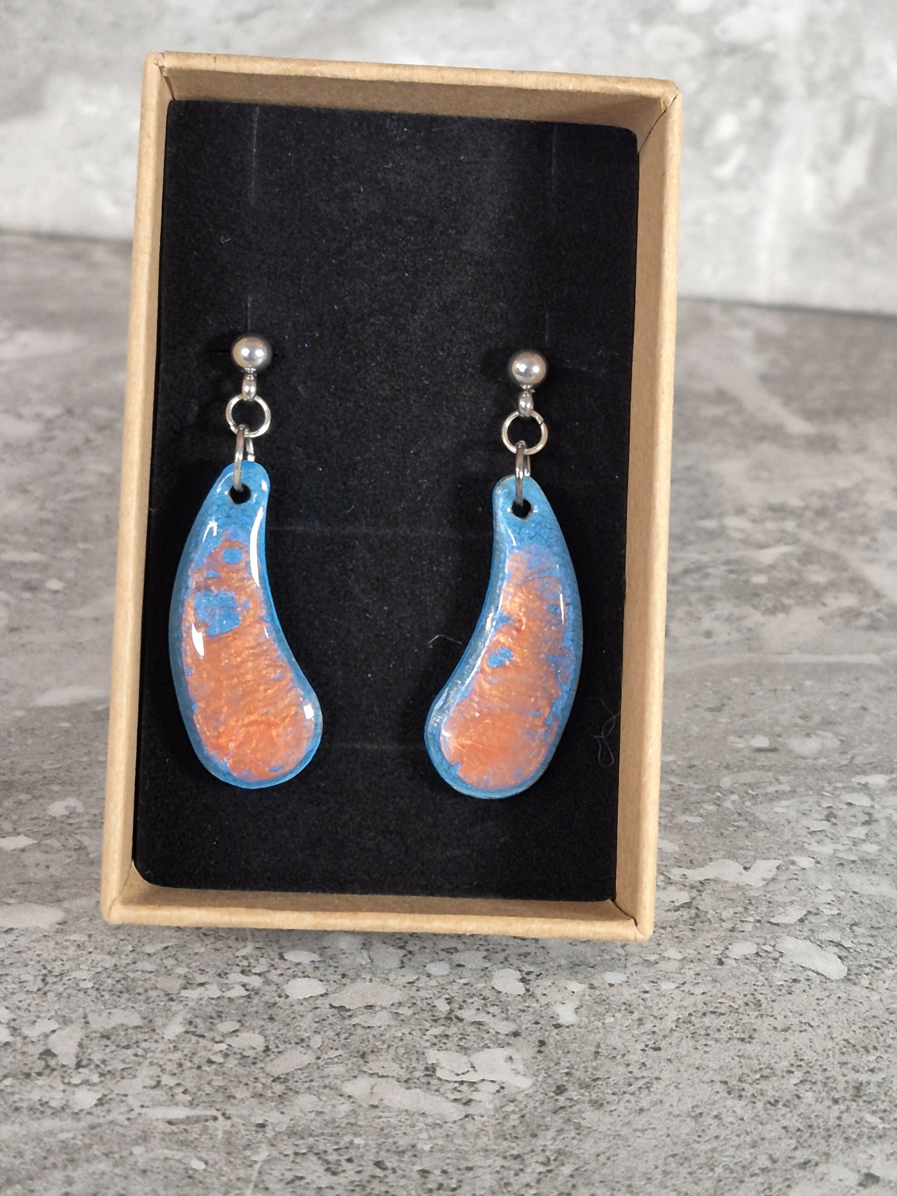 Handcrafted Teardrop Shaped Dangle Earrings