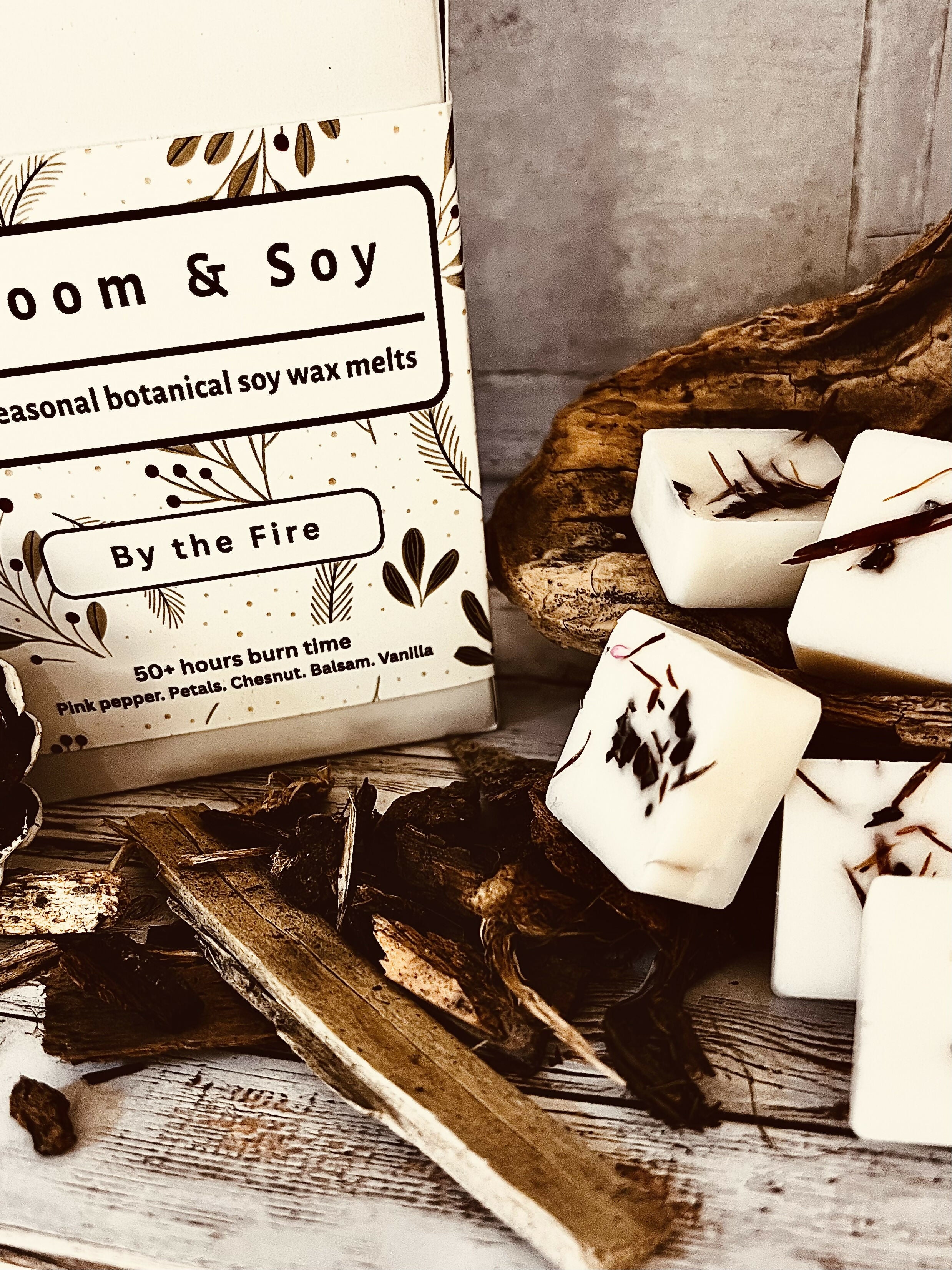SIX BOTANICAL SOY WAX MELTS IN GIFT BOX
