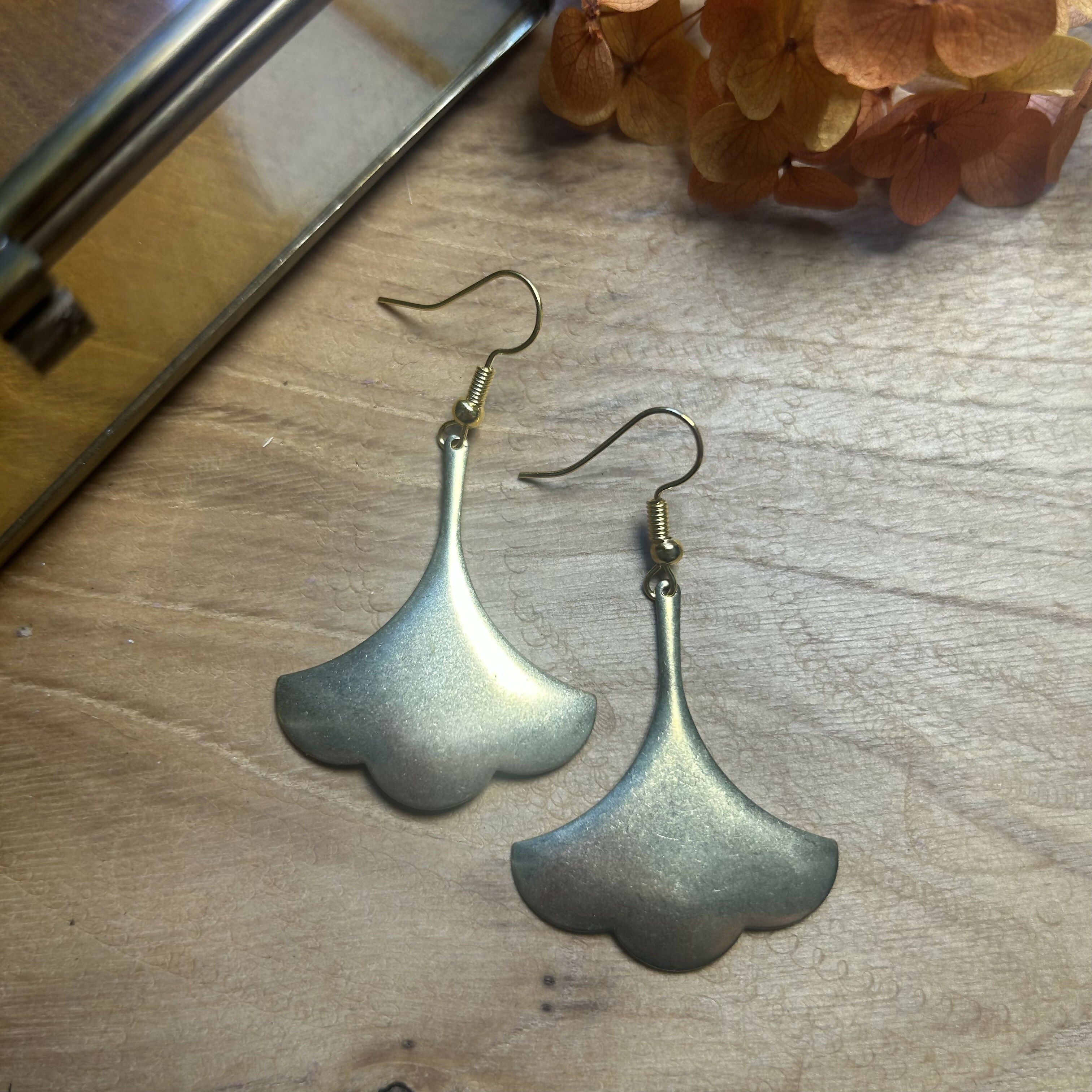 Lovely Leaf Earrings