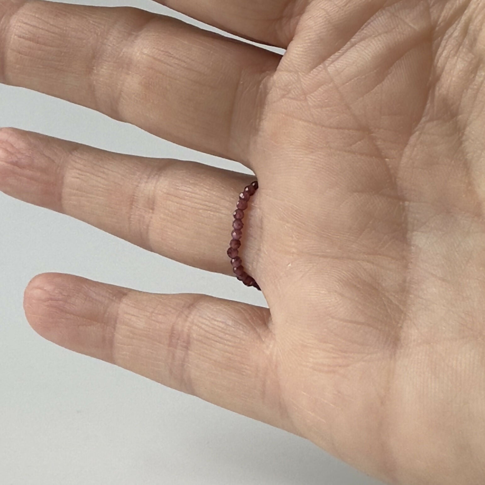 HEALING CRYSTAL STRETCH RING TO HELP WITH COURAGE