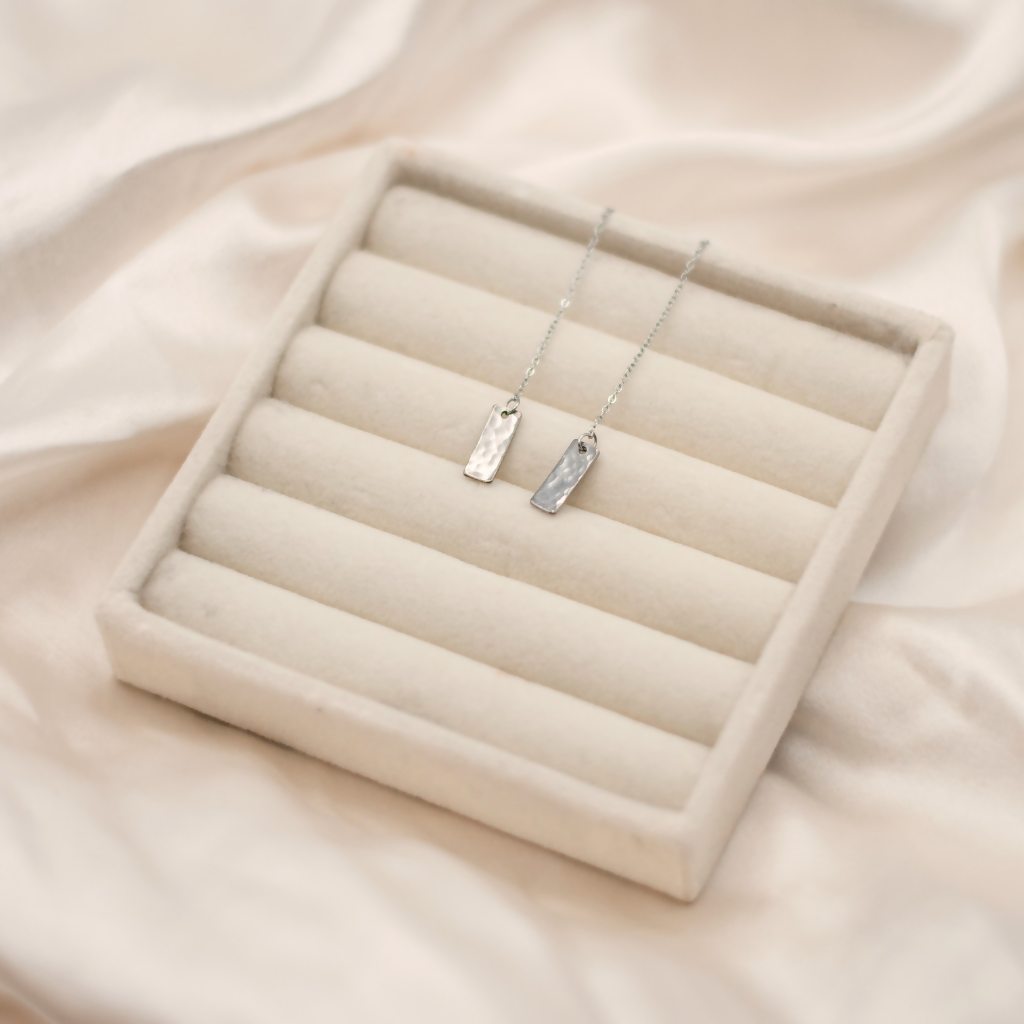 Hypoallergenic Hammered Bar Threaders