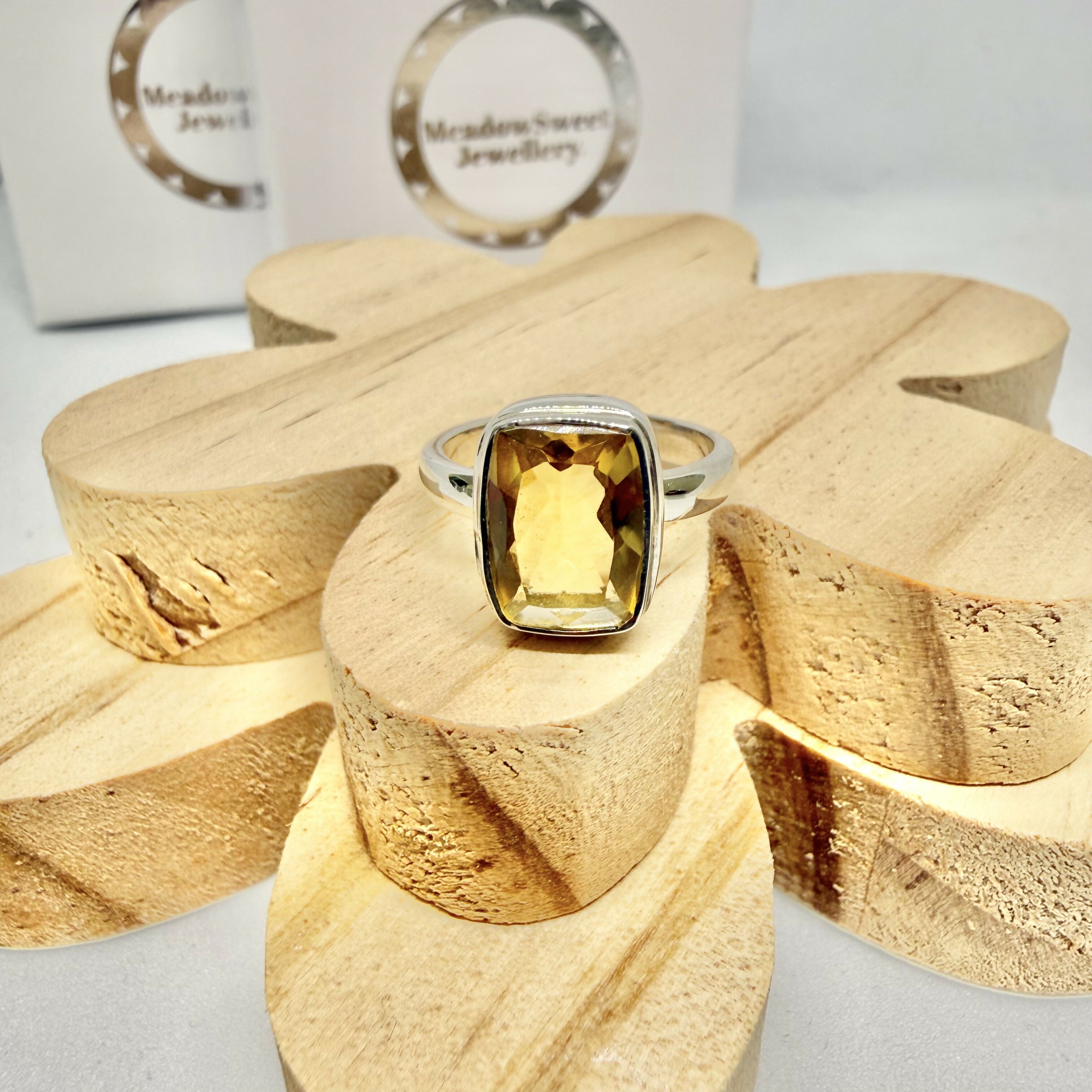 CITRINE RECTANGLE RING SIZE L