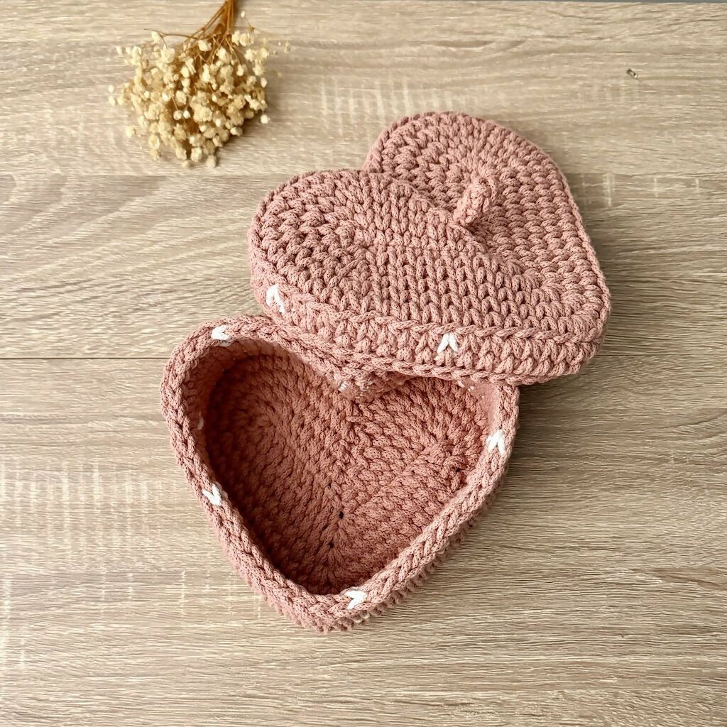 Crochet Heart Shaped Basket with Lid