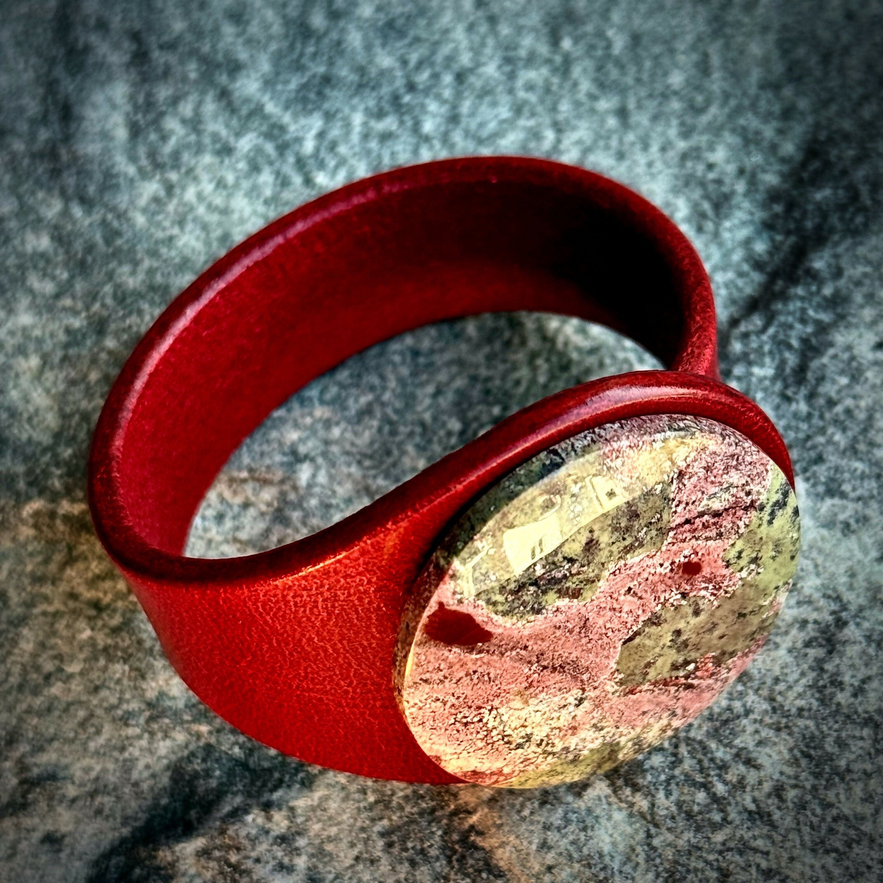 Copy of Handcrafted Natural Leather & Bi-Colour Jasper Gemstone Bracelet - Size S or M