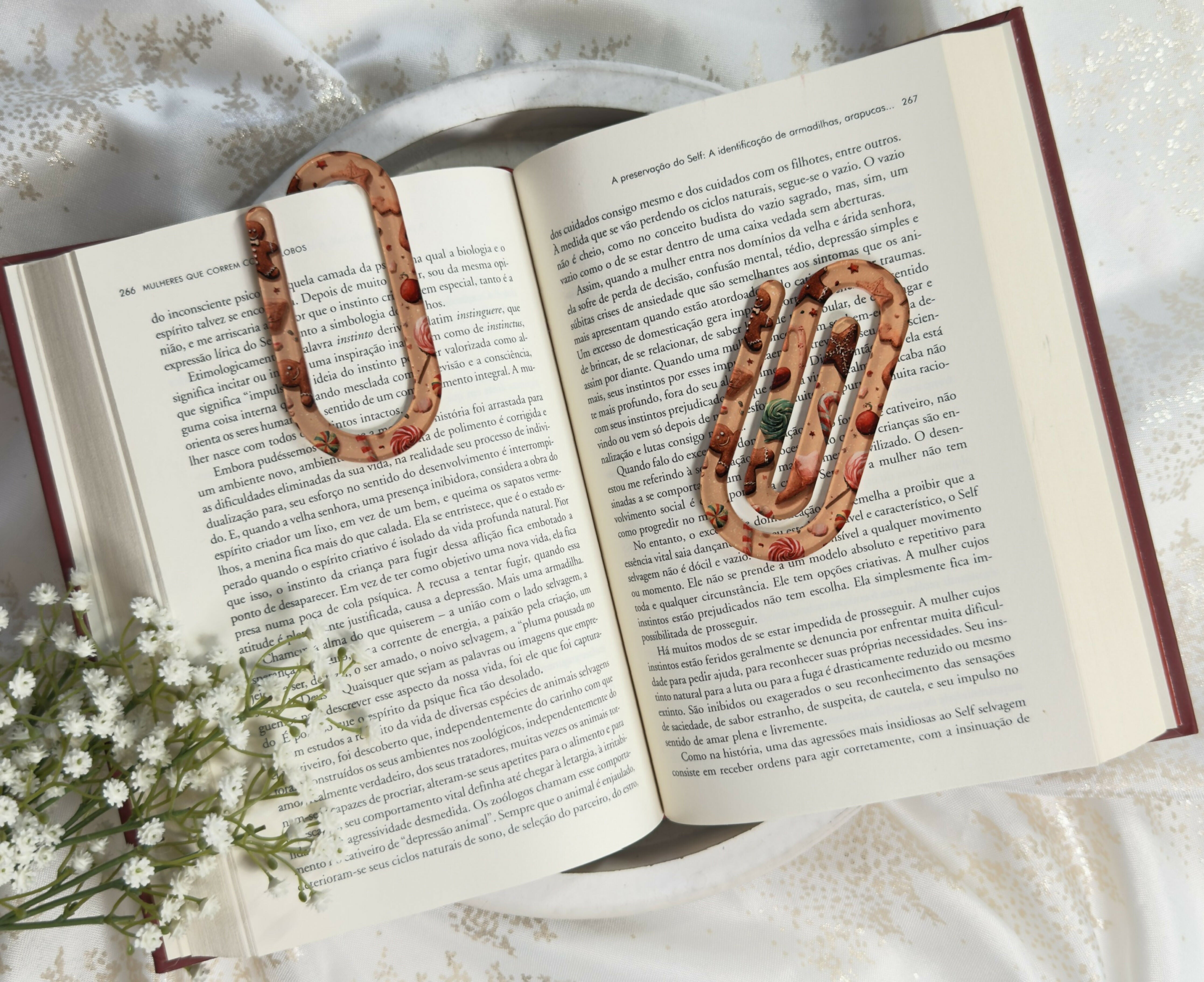 Jumbo Paperclip Bookmark Gingerbread Delight