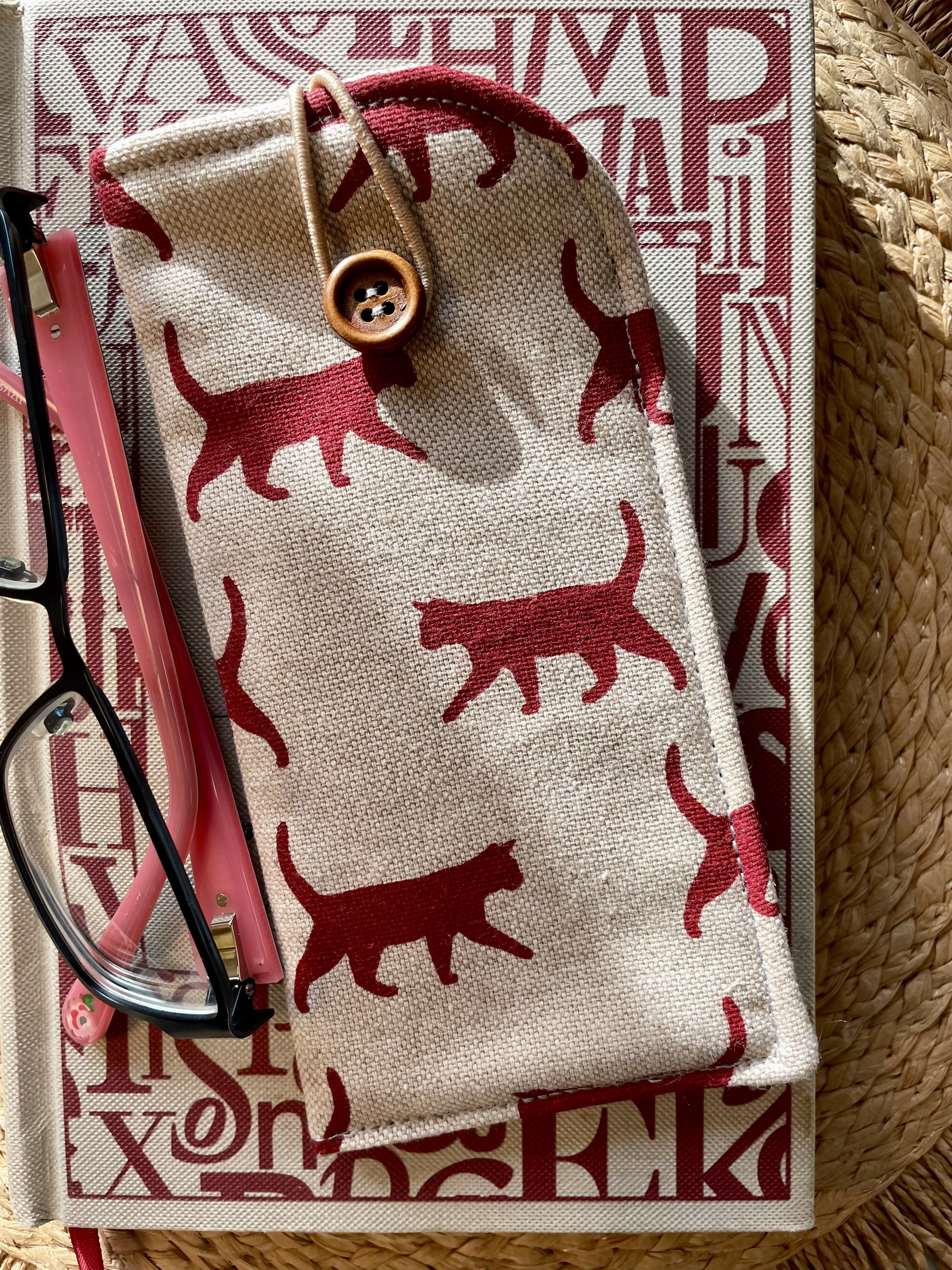 Red Cat Print Glasses Case