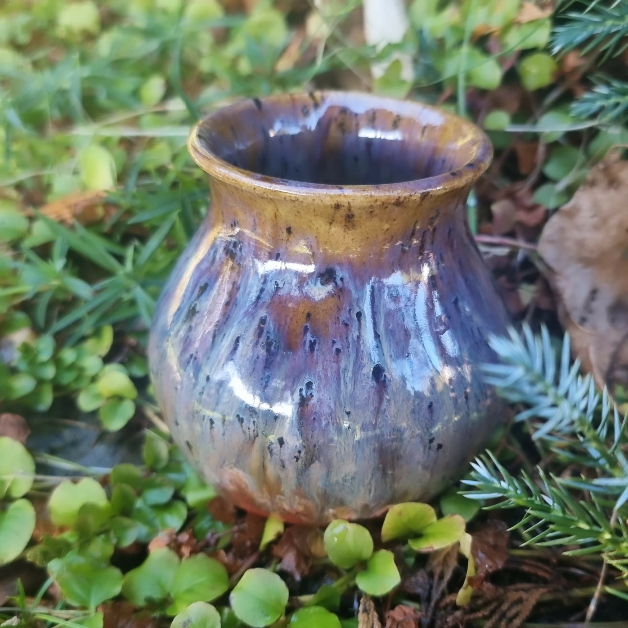 brown purple vase