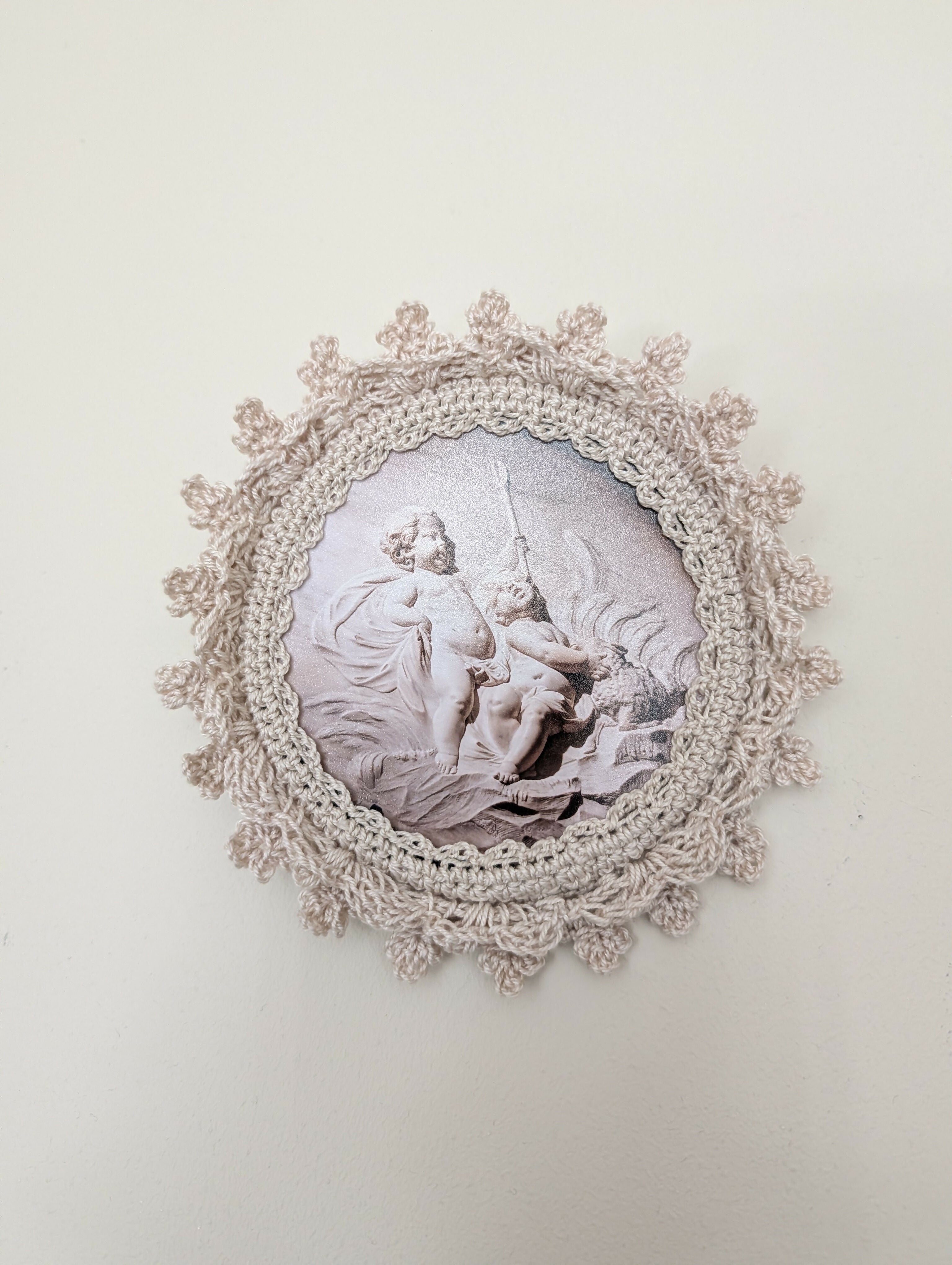 Vintage-style Lace Photo Frame (LIMITED EDITION)