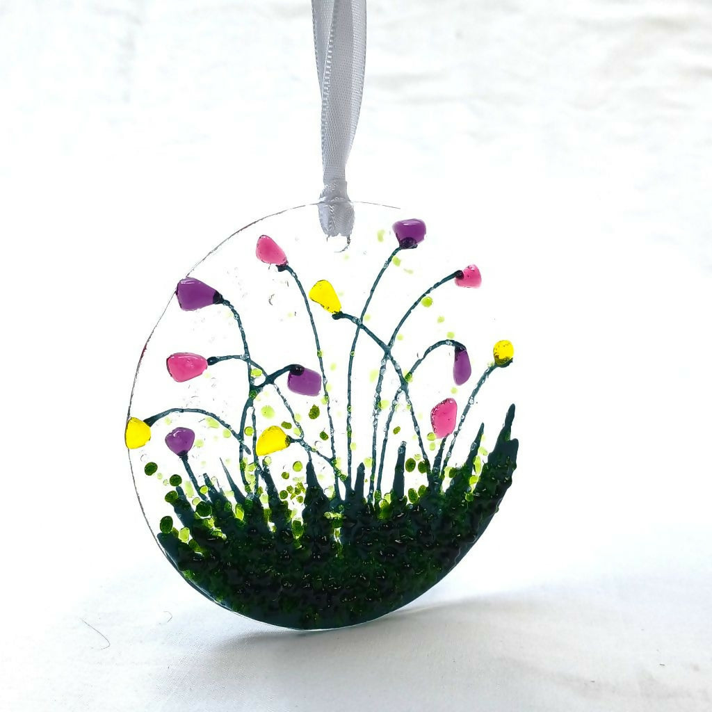 Fused Glass Hanging Circle Decoration (Pinks)