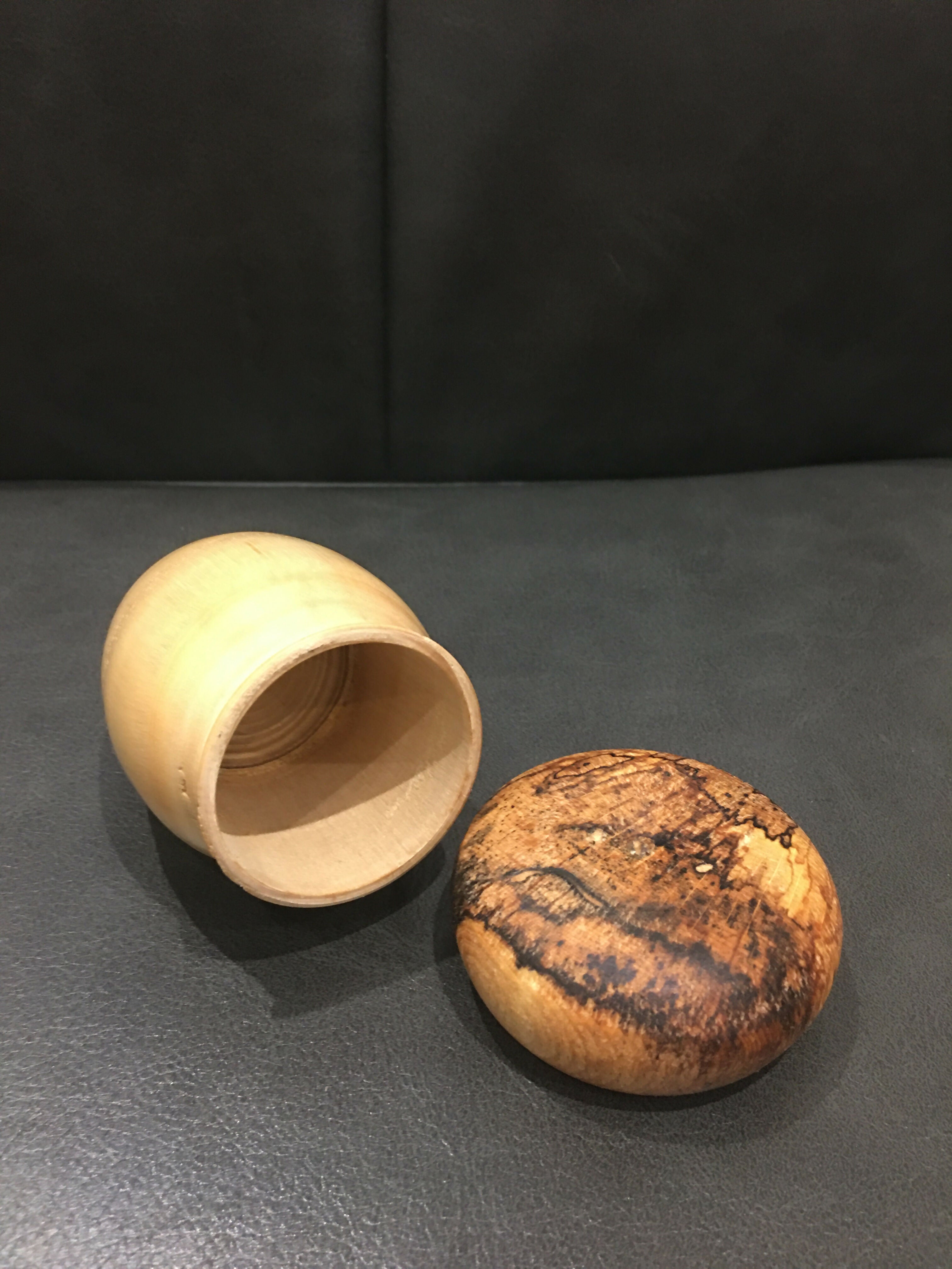 Acorn Box (Oak)