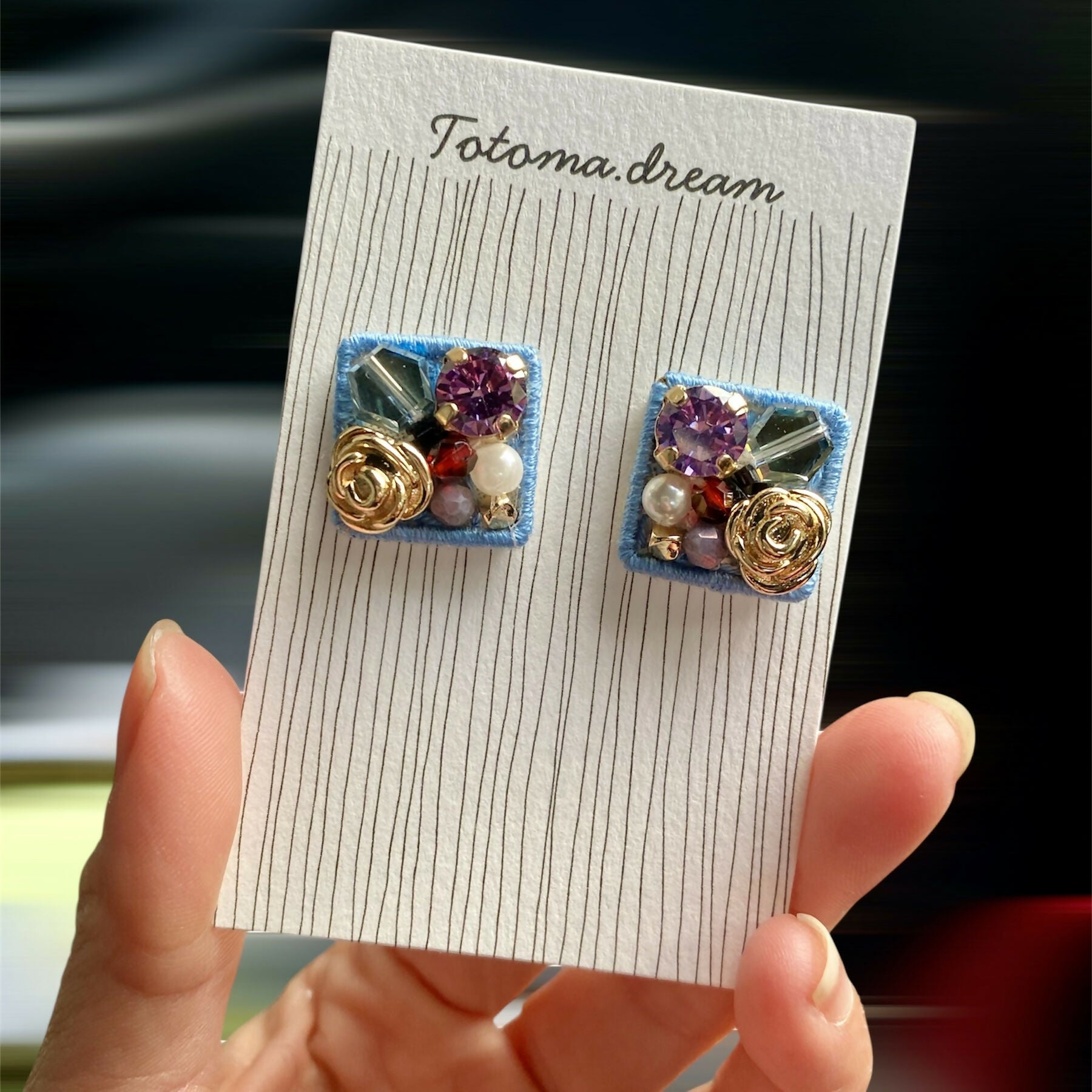 Crystal Embroidery Earrings (Large square)