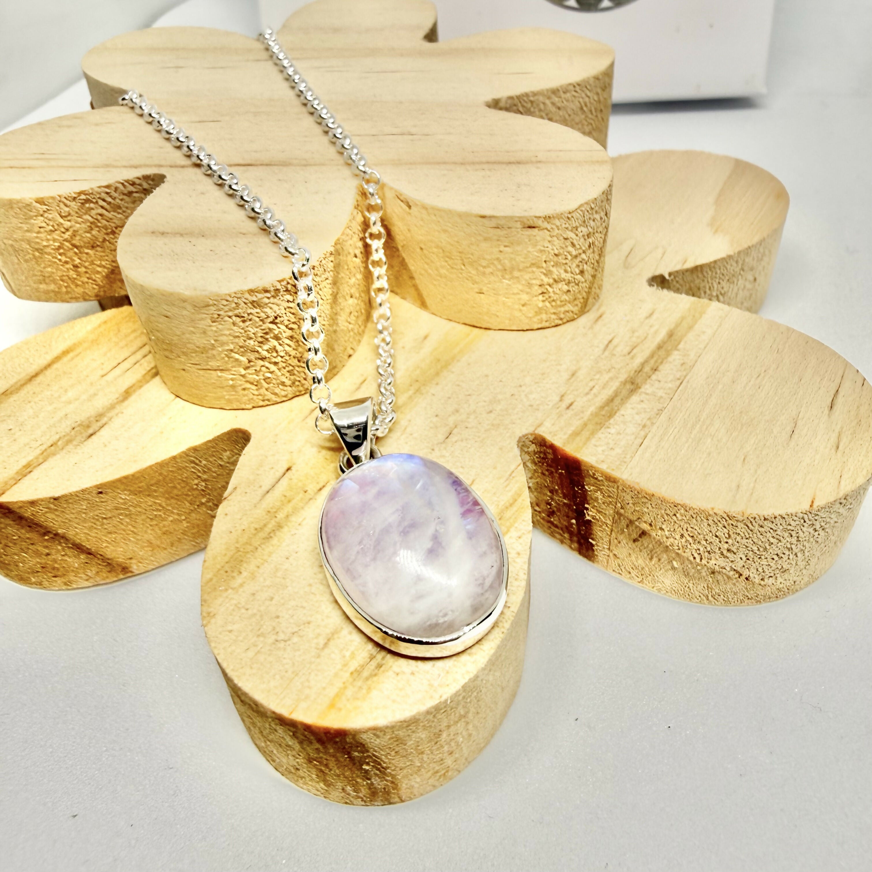 PINK MOONSTONE OVAL NECKLACE