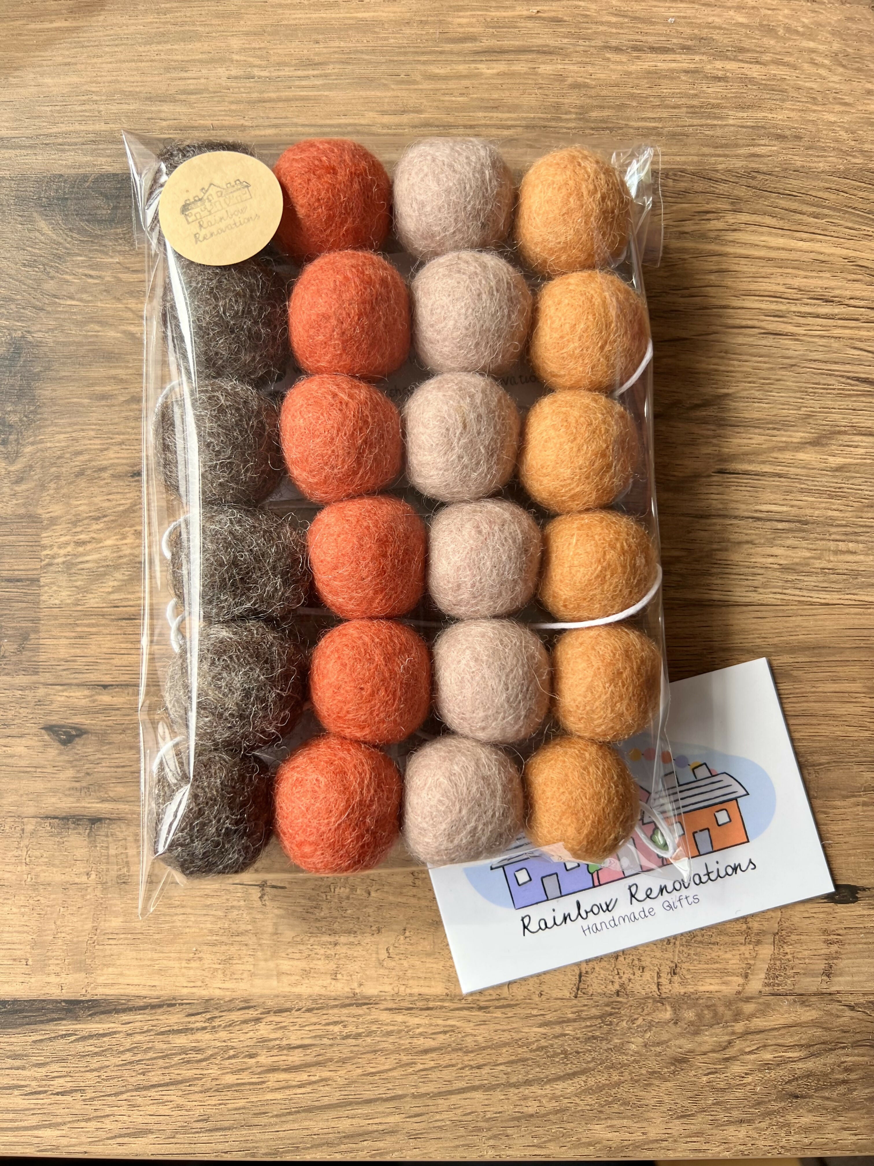 Feltball Garland (24 feltballs)