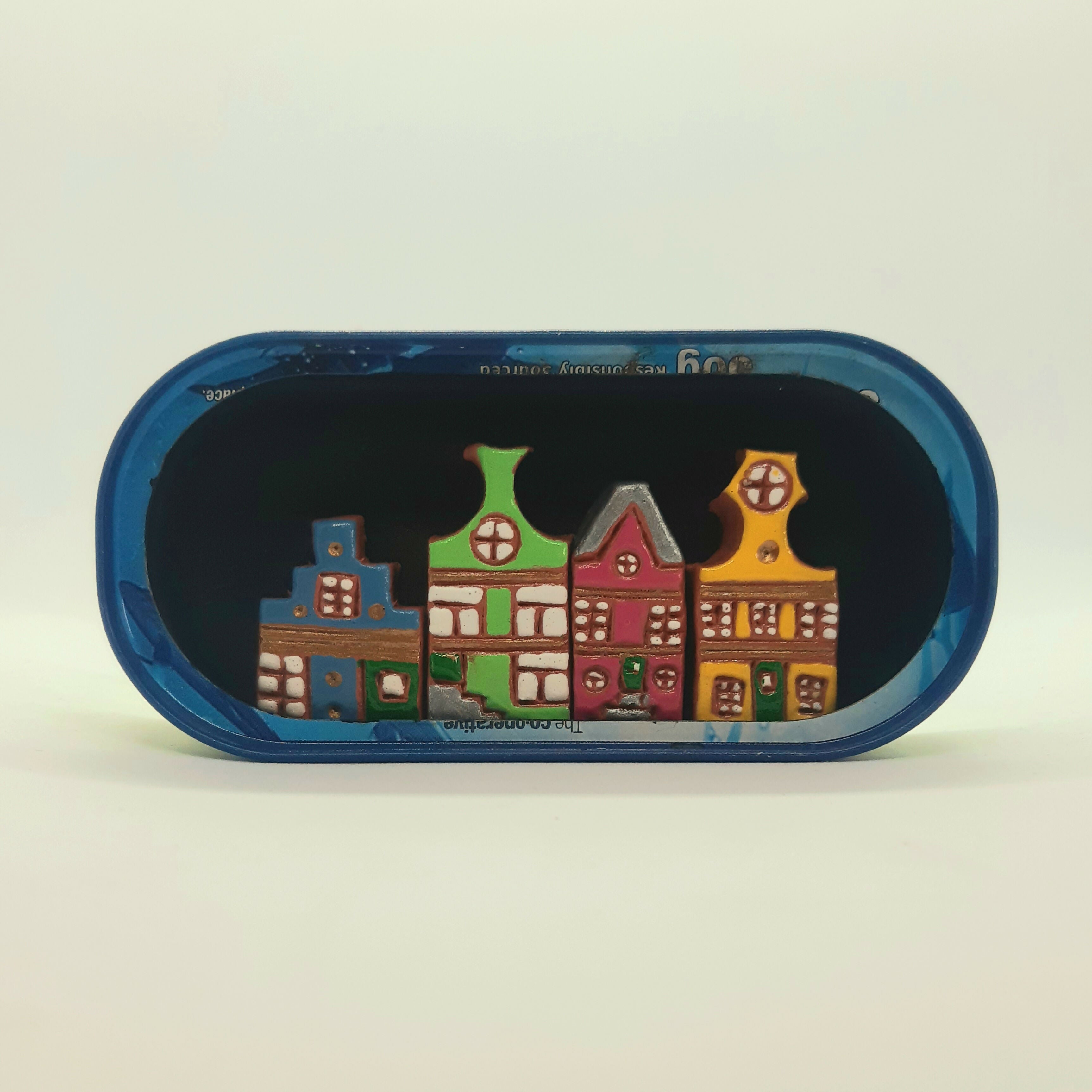 Clay Dutch House Mini Row Tin