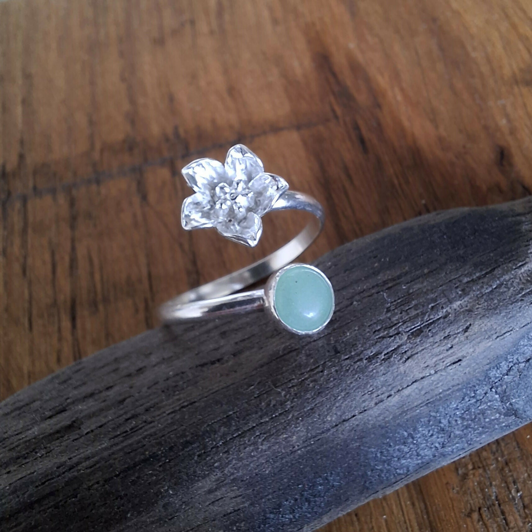Handmade Adjustable Flower Ring With Aventurine Size M