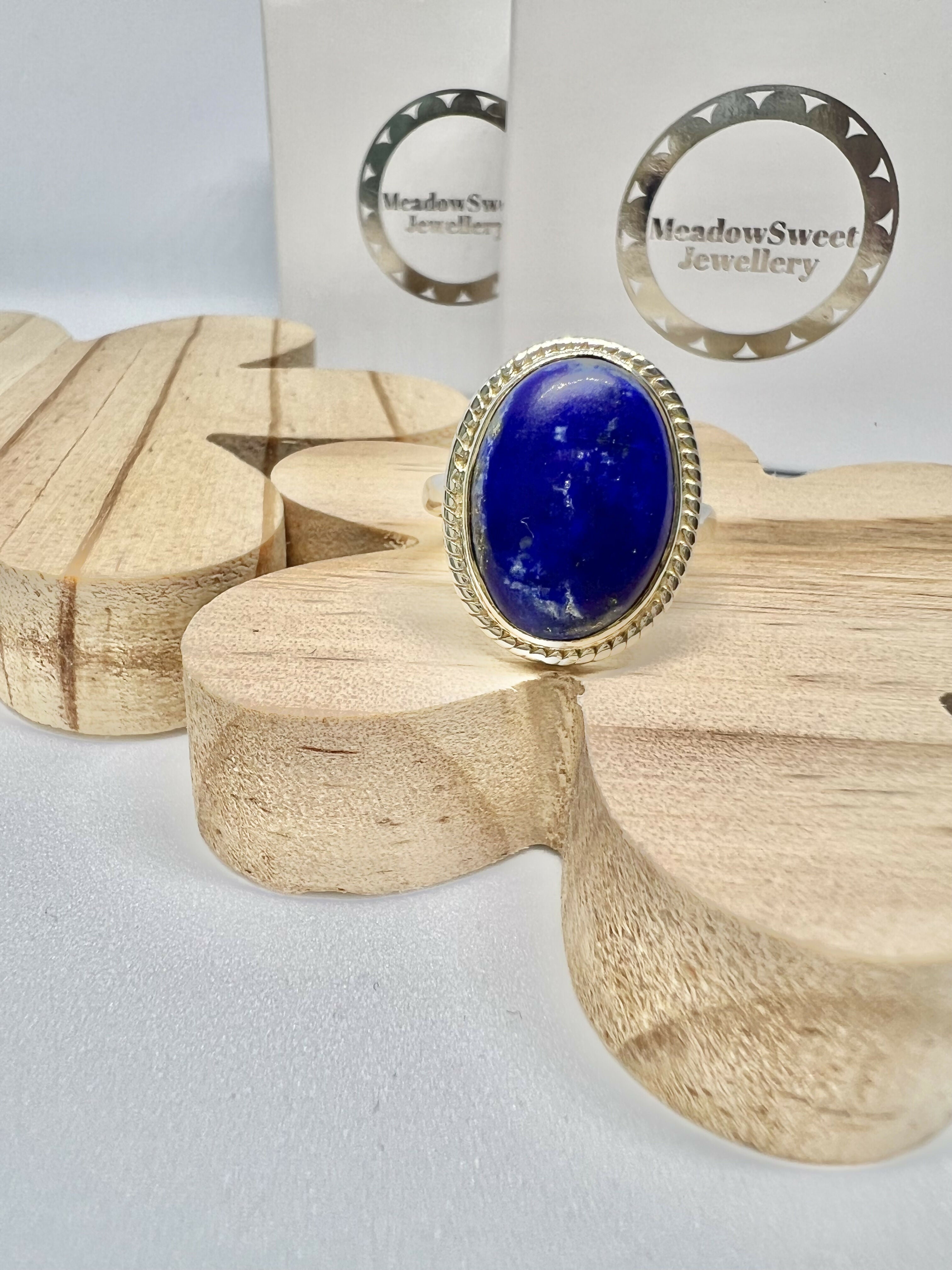 Lapis lazuli oval ring size S