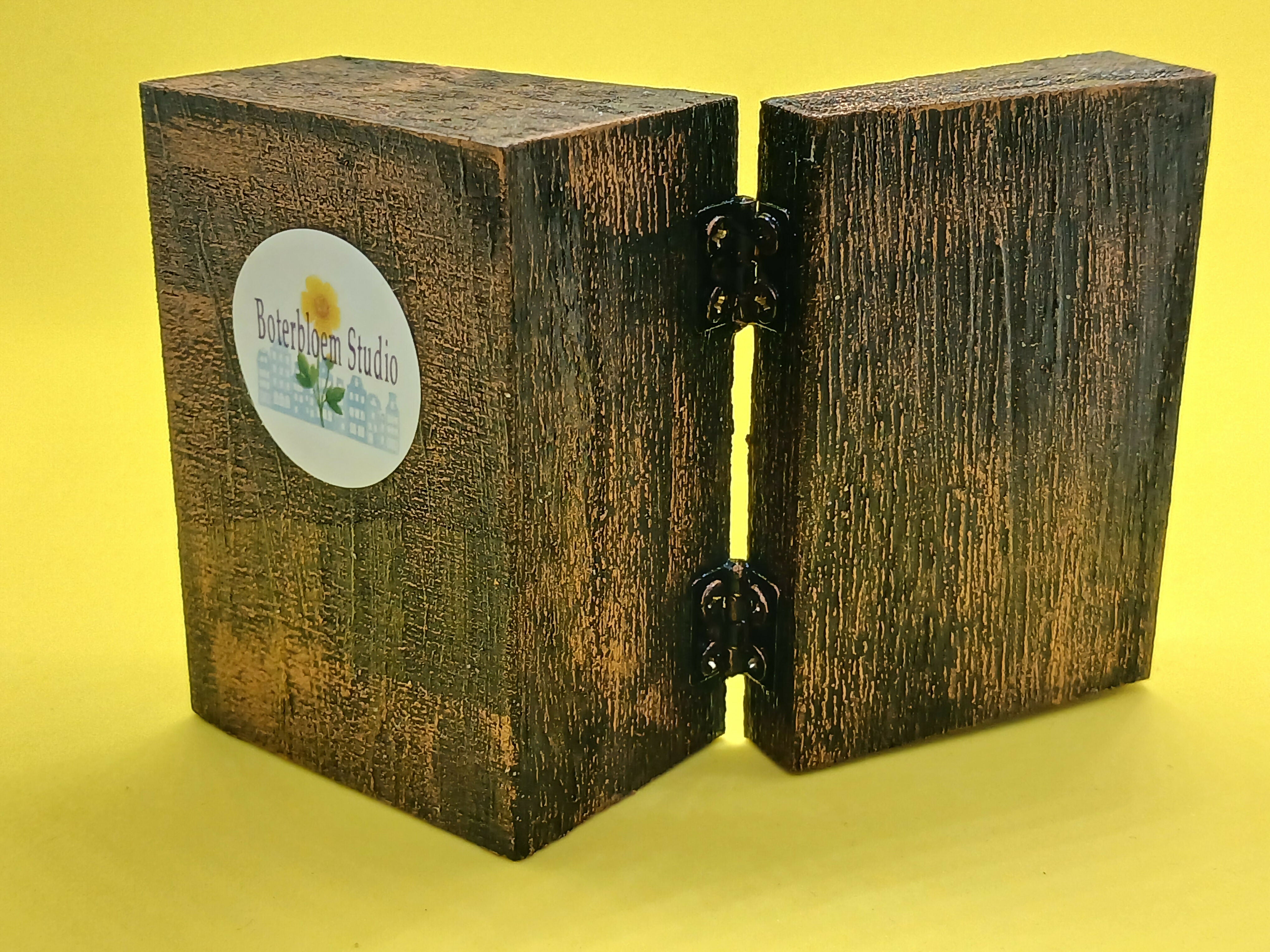 Book Stack and Vase Bookcase Box