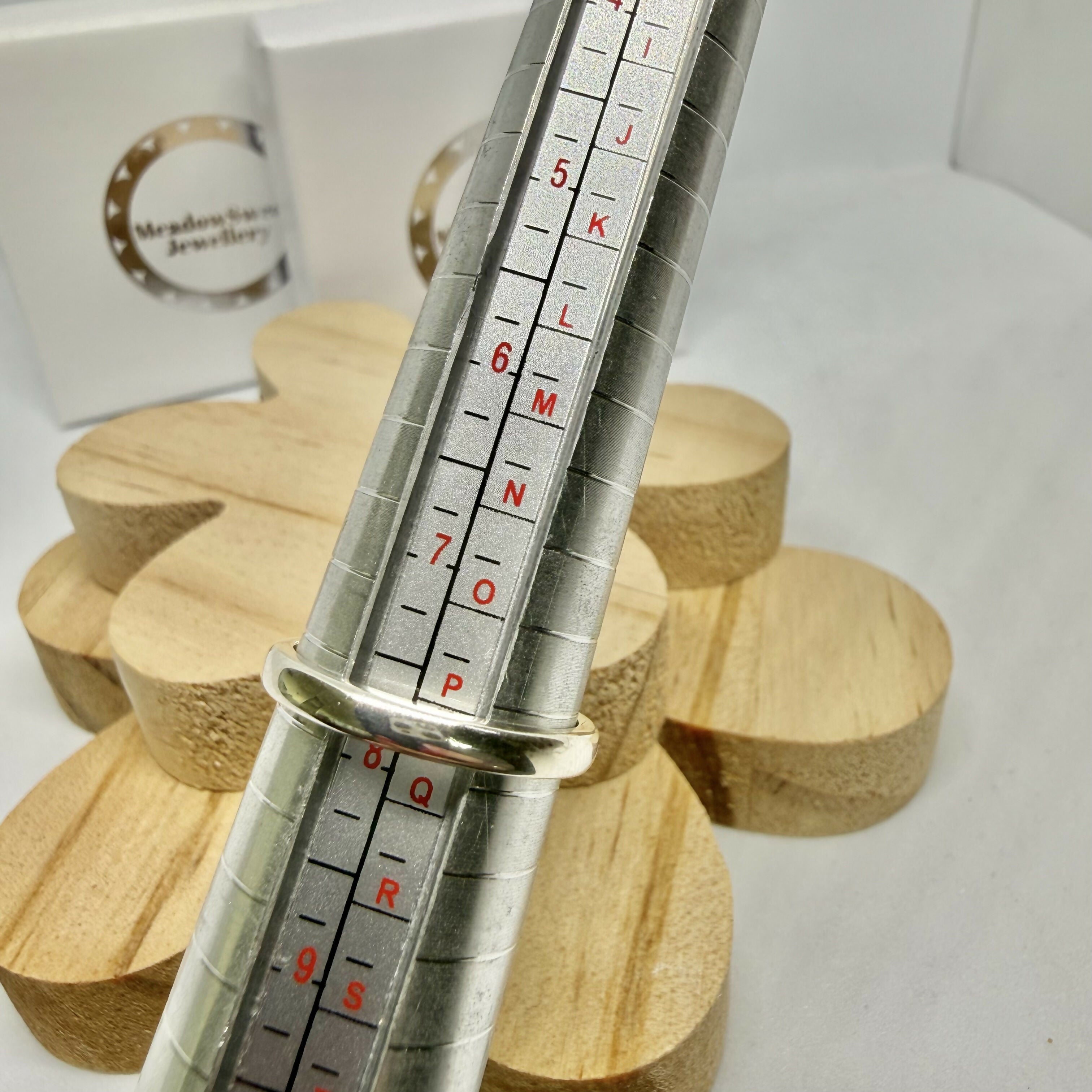 PINK MOONSTONE OVAL RING SIZE P 1/2