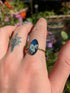 QUEEN'S LACE MARQUISE GOLD NAVY RING