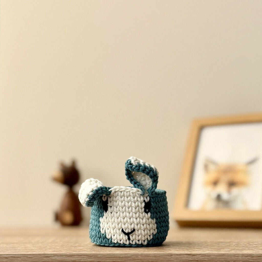 Crochet Petite Rabbit Basket
