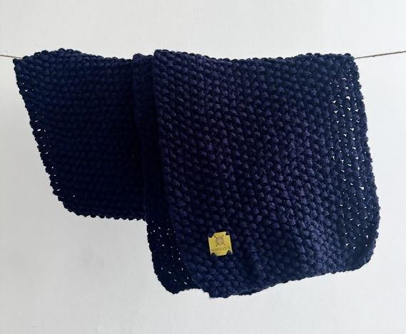 UNISEX, REGULAR THICKNESS, DARK NAVY BLUE COSY SCARF VERY STRETCHY
