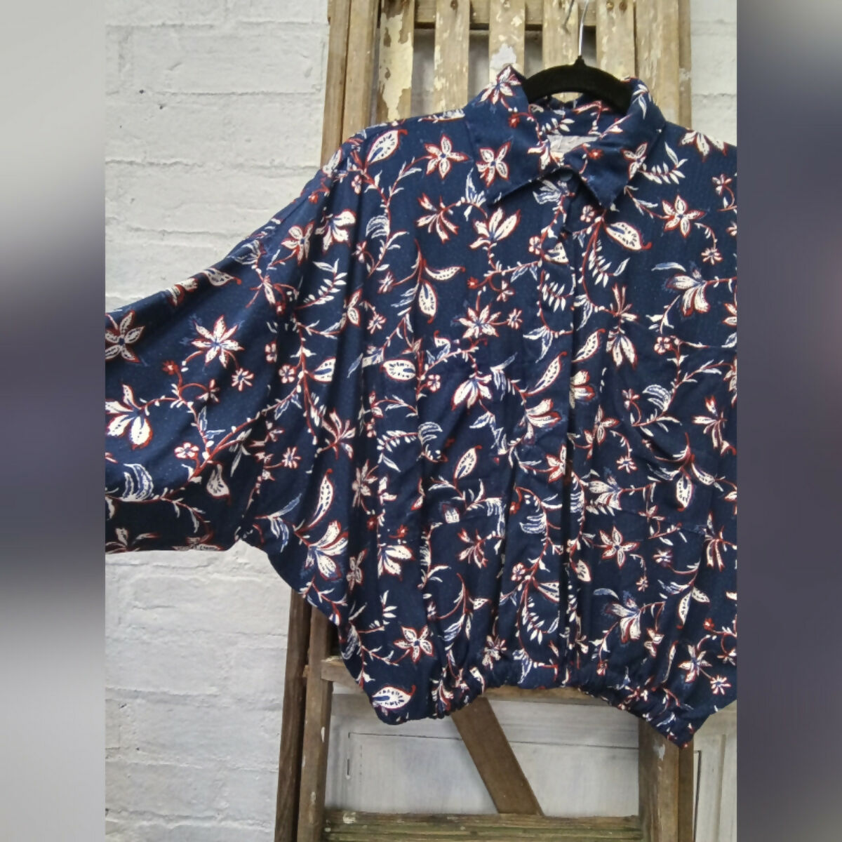 MARIA CROPPED BATWING SHIRT