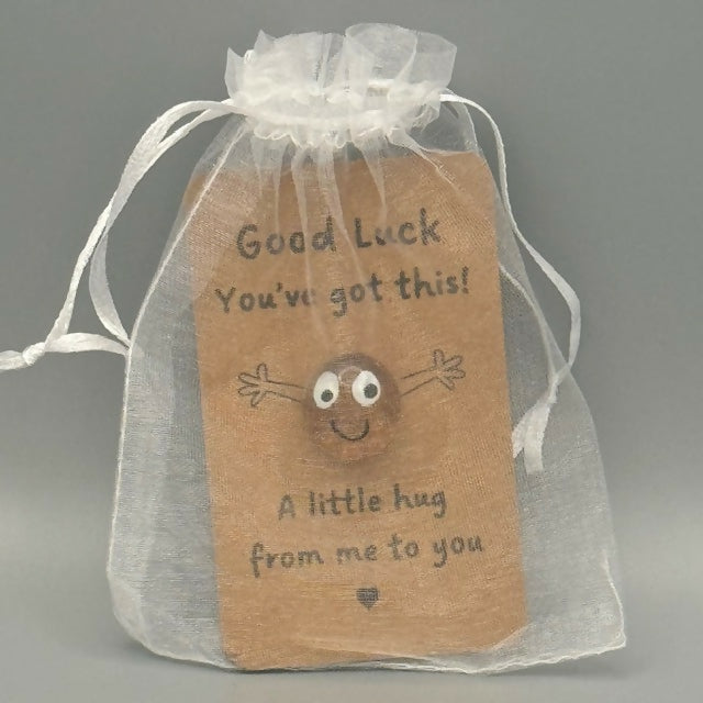Pebble Hug Good Luck gift card