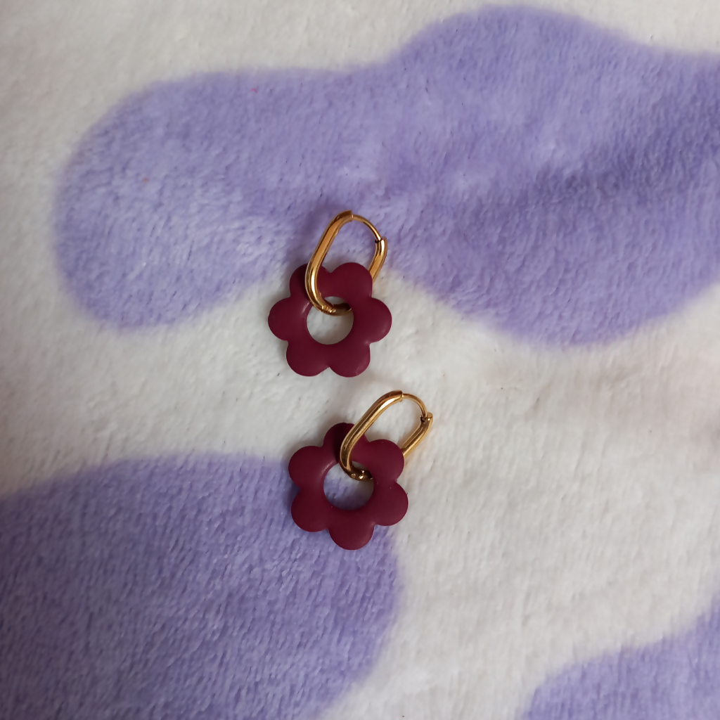 Gold Plated Stainless Steel Hoops With Handmade Daisy Charm