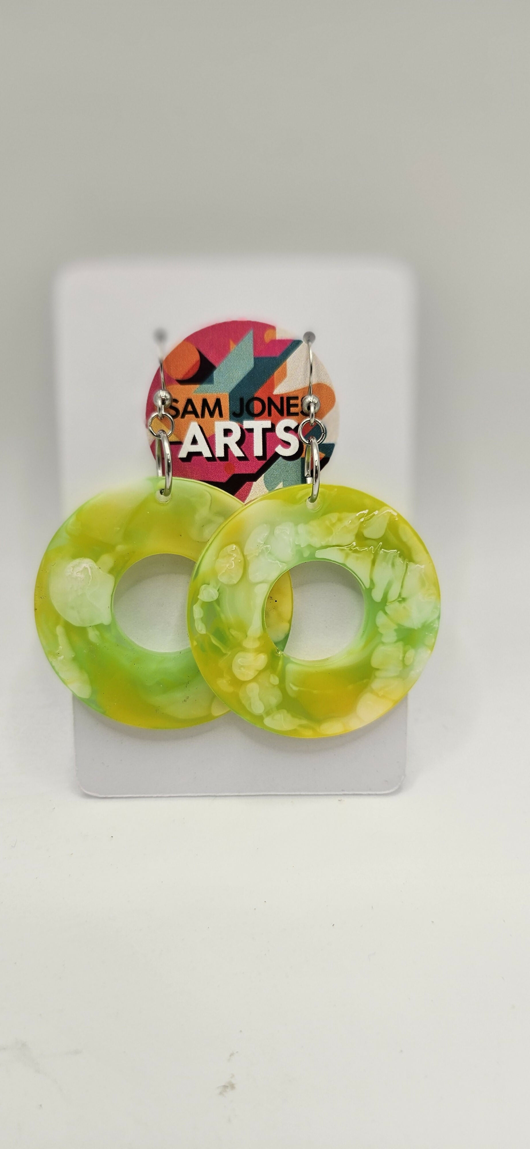 FUN HOOP RESIN EARRINGS