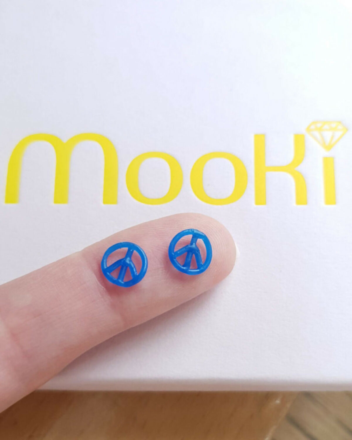 Peace Studs