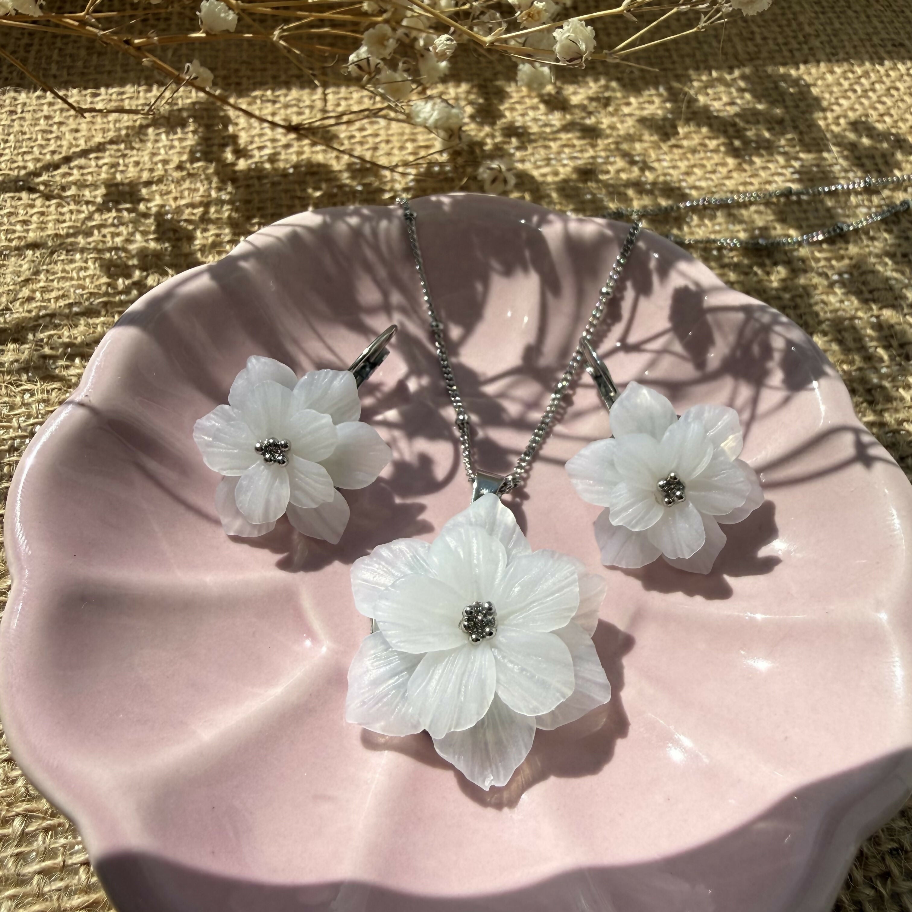 Translucent White Flower Pendant Necklace with Silver Chain