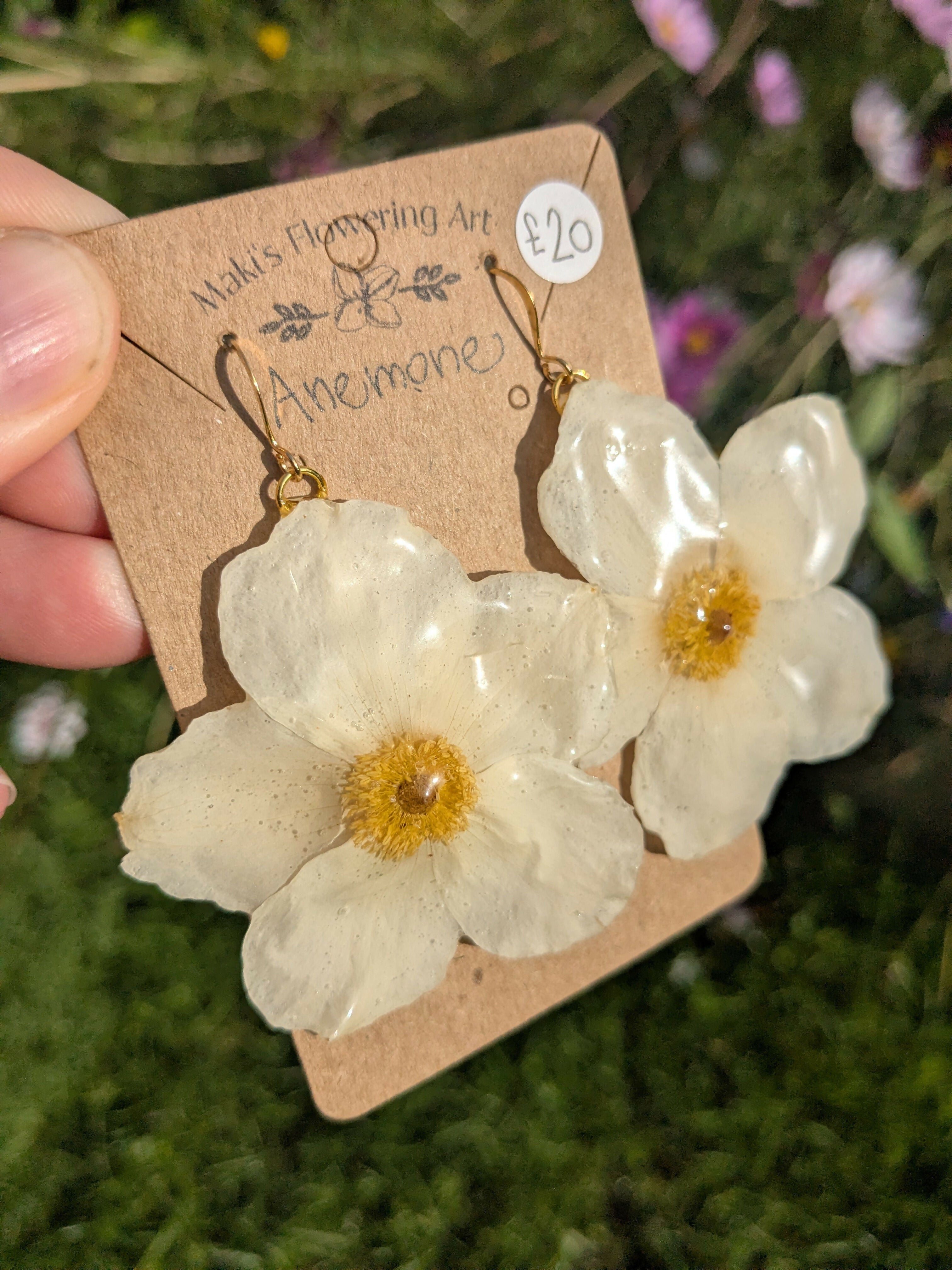 WHITE ANEMONE EARRINGS