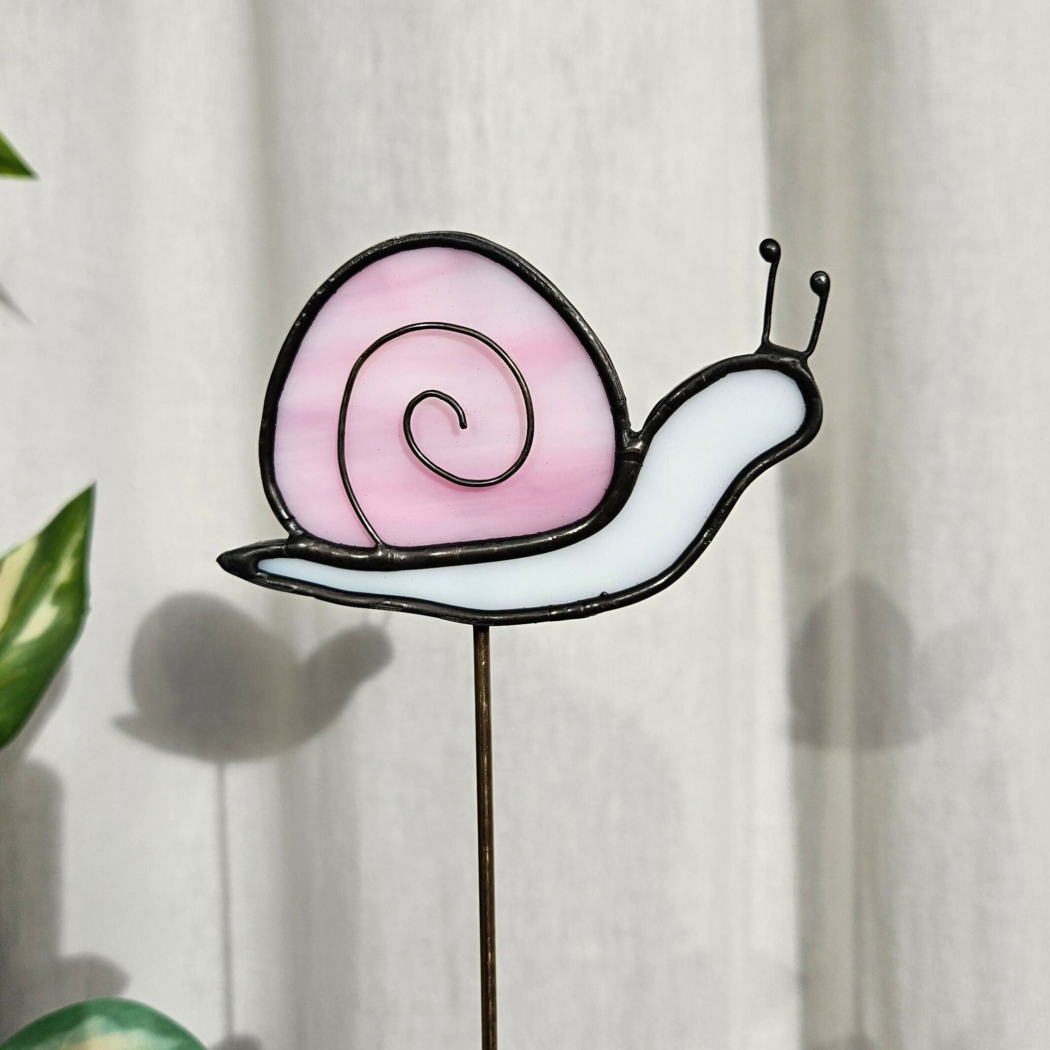 Streaky Pink Snail Stained Glass Plantstake