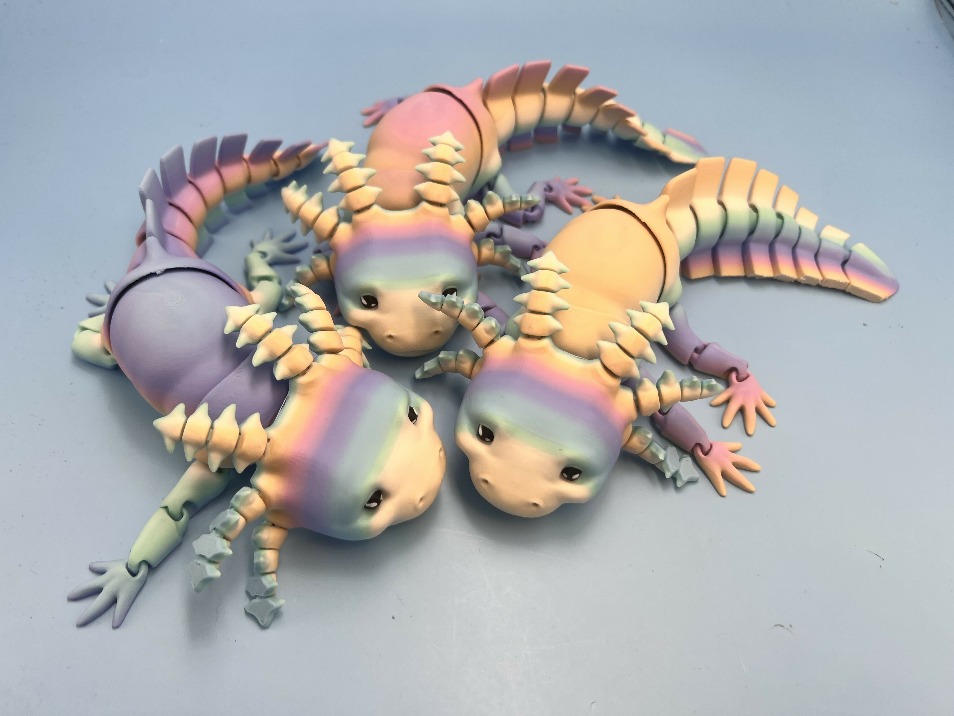 3D Printed LARGE: Articulated Sensory Fidget Animals friend Axolotl (White/Blue/Purple/Pink ) 25cm