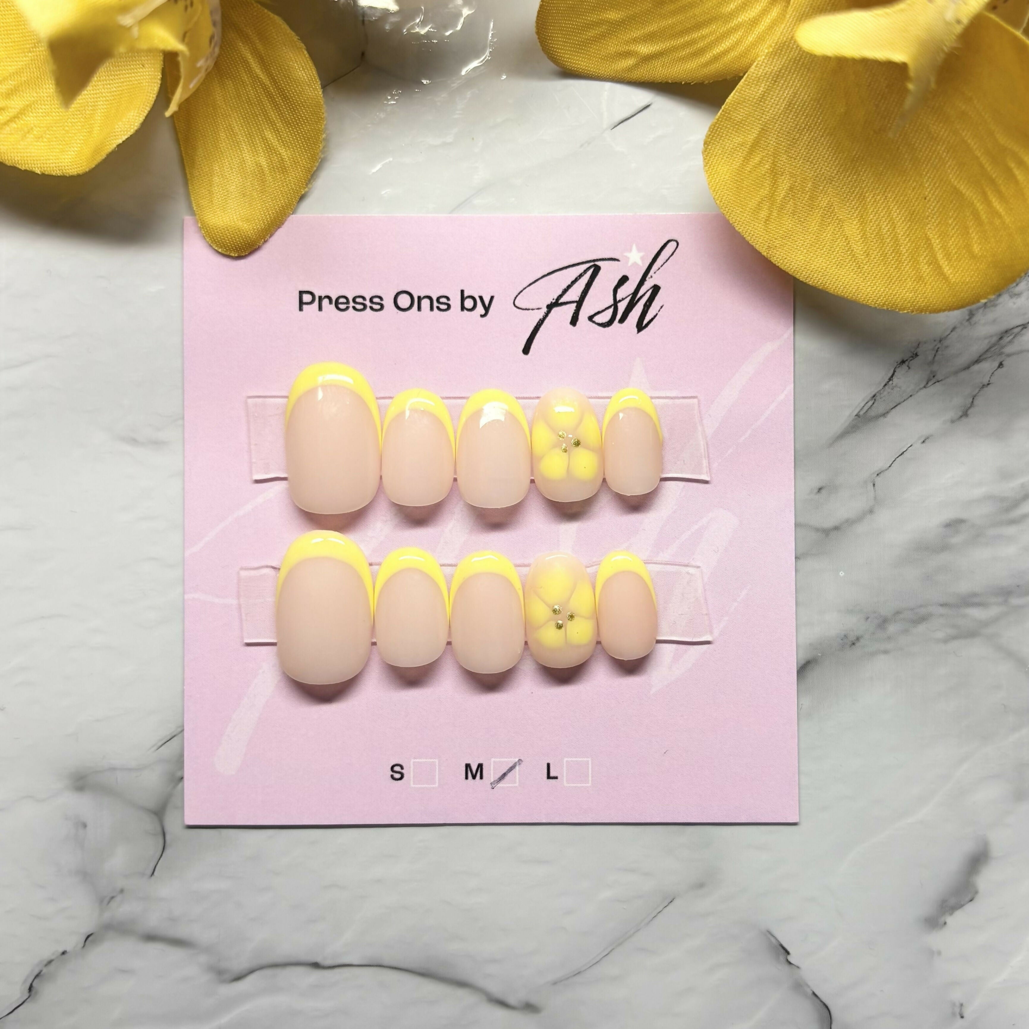 Reusable Butter Yellow Flowery French Tip Handmade Press On Nails