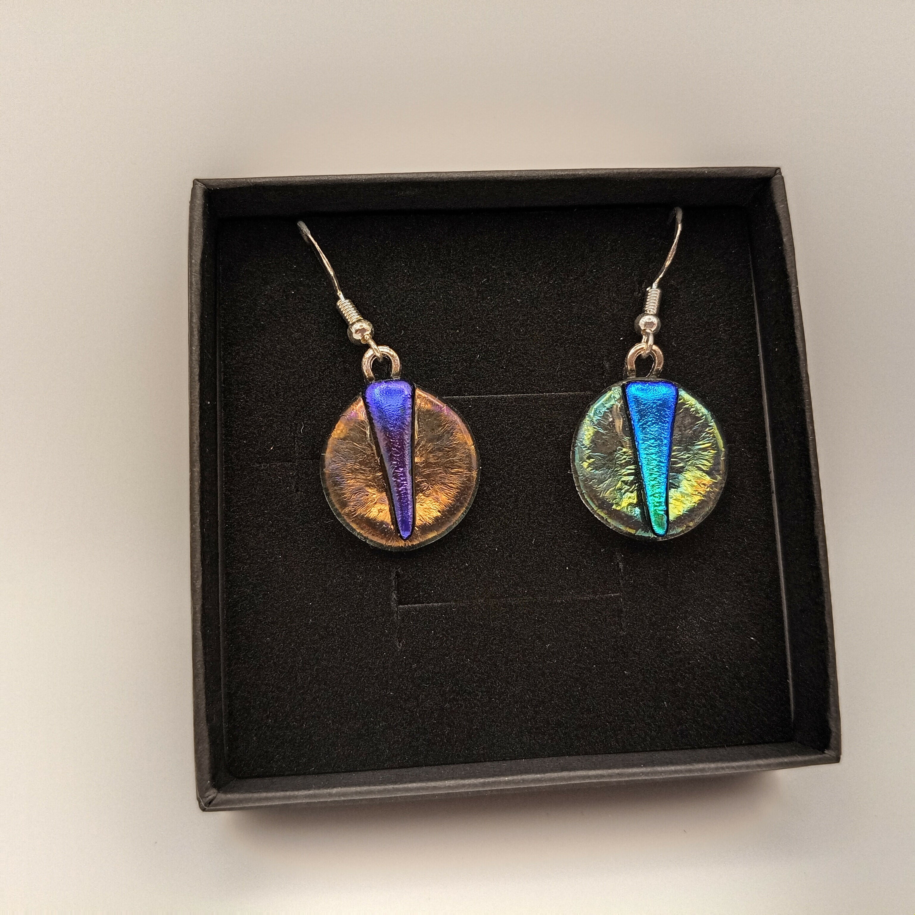 Circle Earrings with Triangle