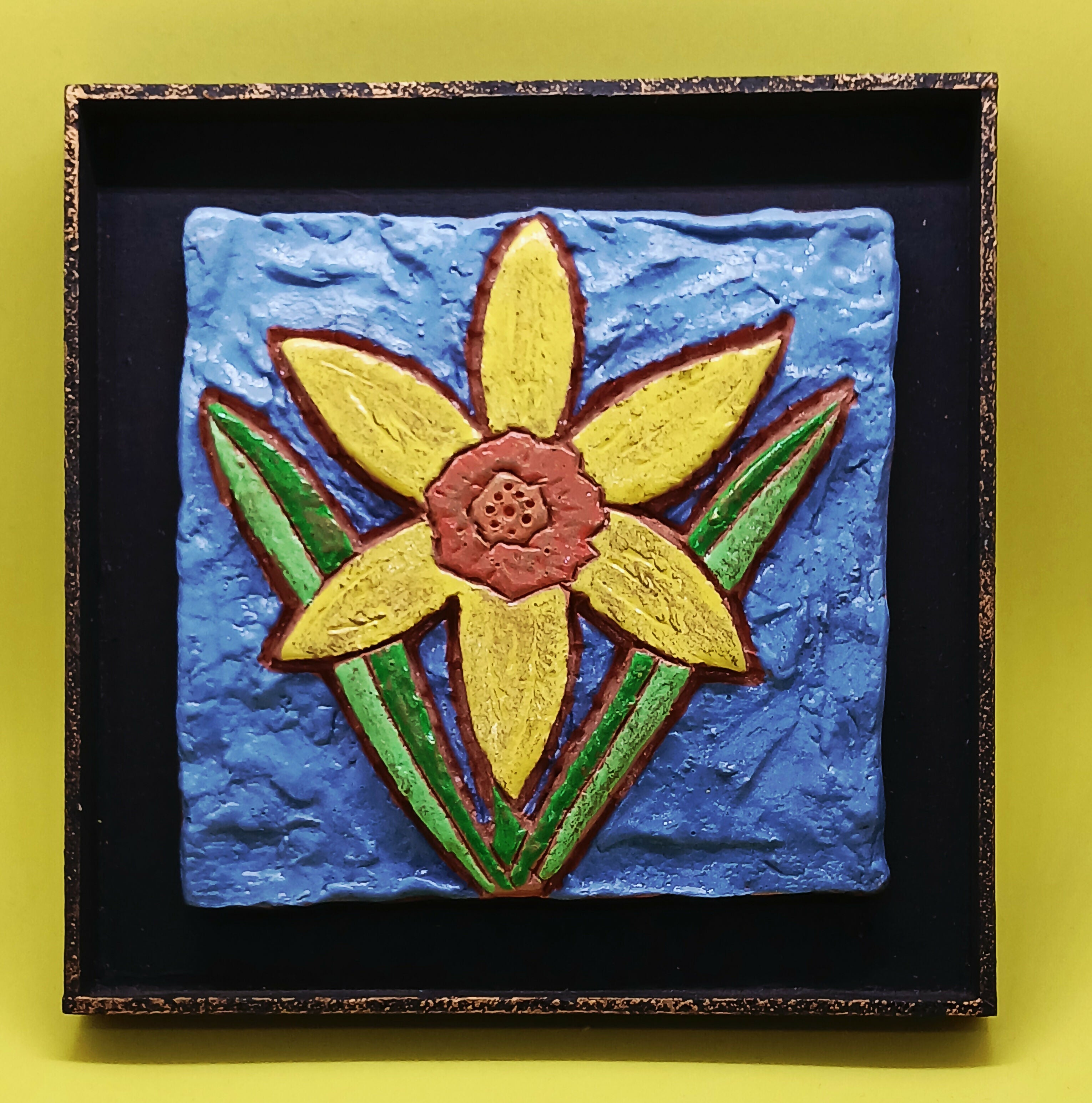 Framed Clay Daffodil Tile