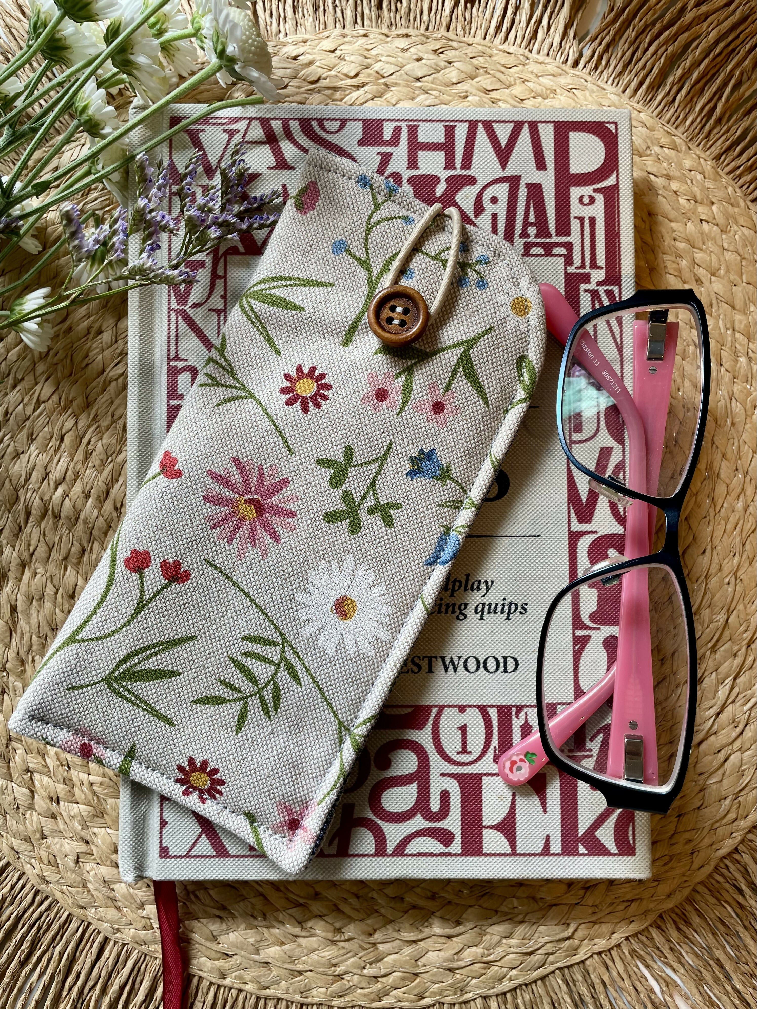 Floral & Flower Print Glasses Case
