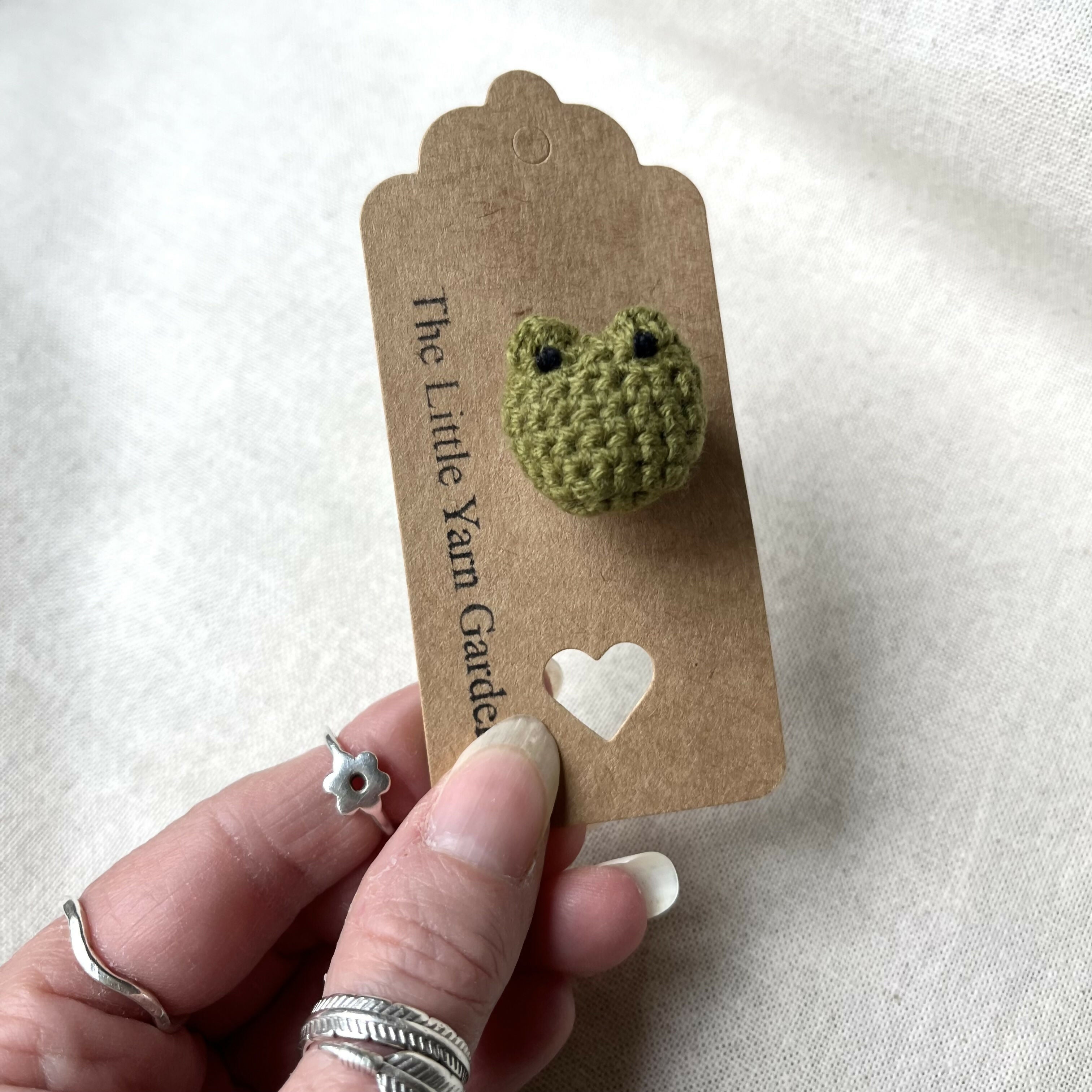 Frog pin