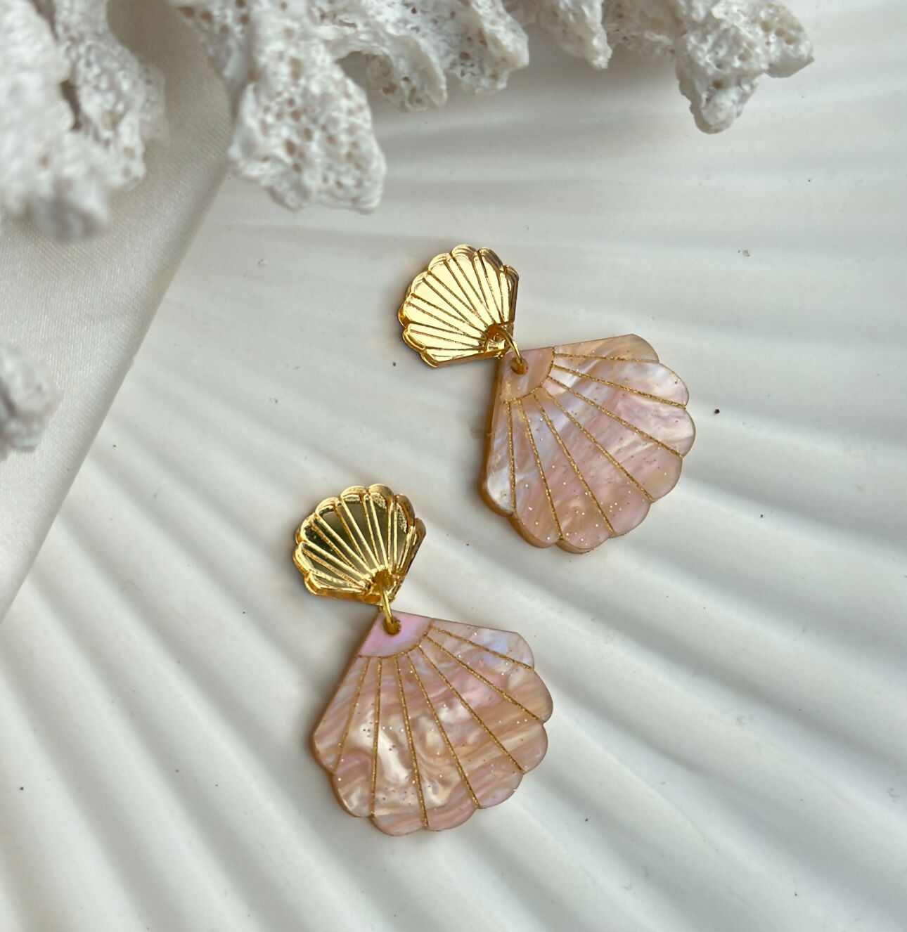 Engraved Clam Shell Earrings with stud